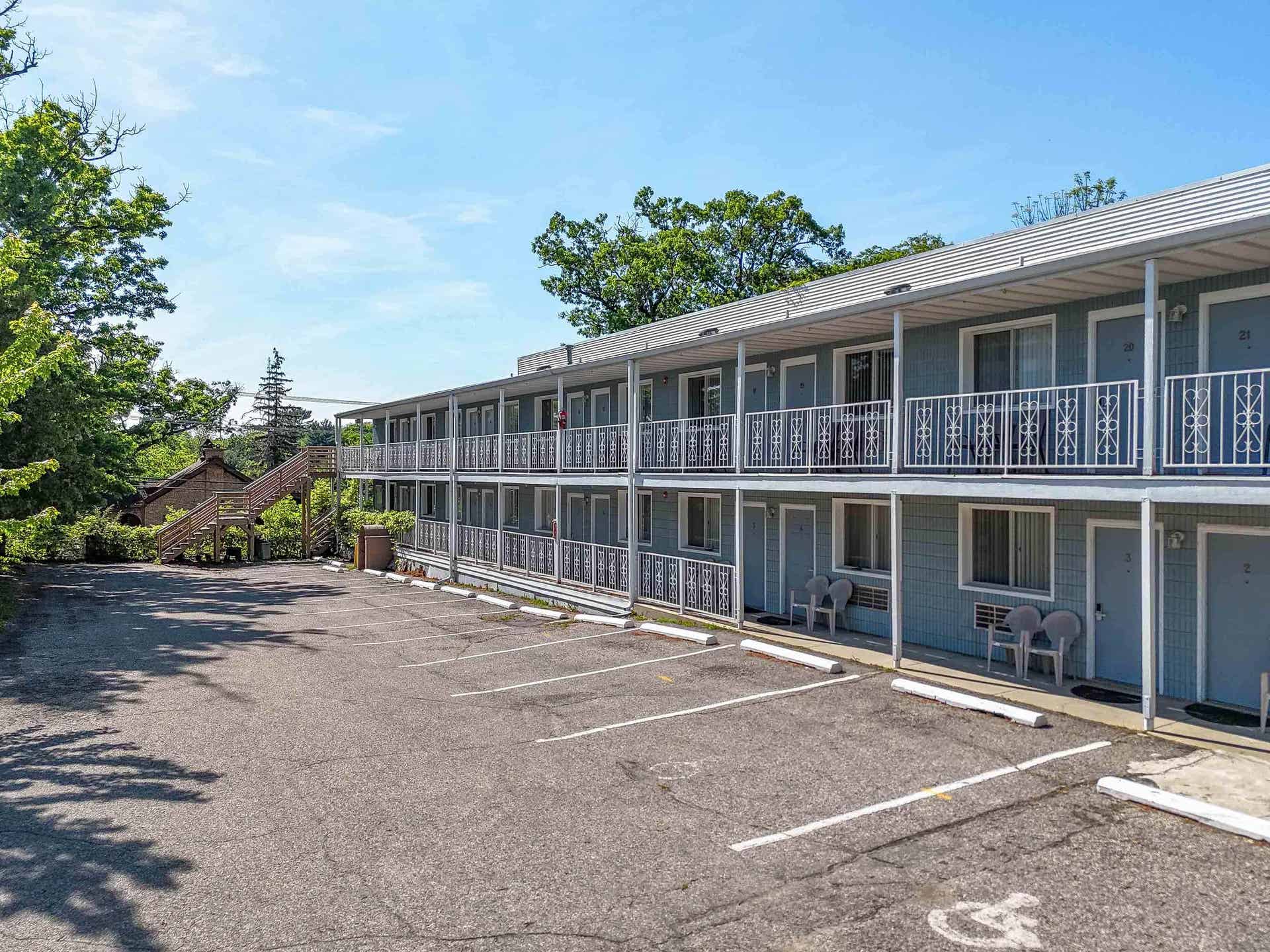 211 Wisconsin Avenue, Wisconsin Dells, WI 53965