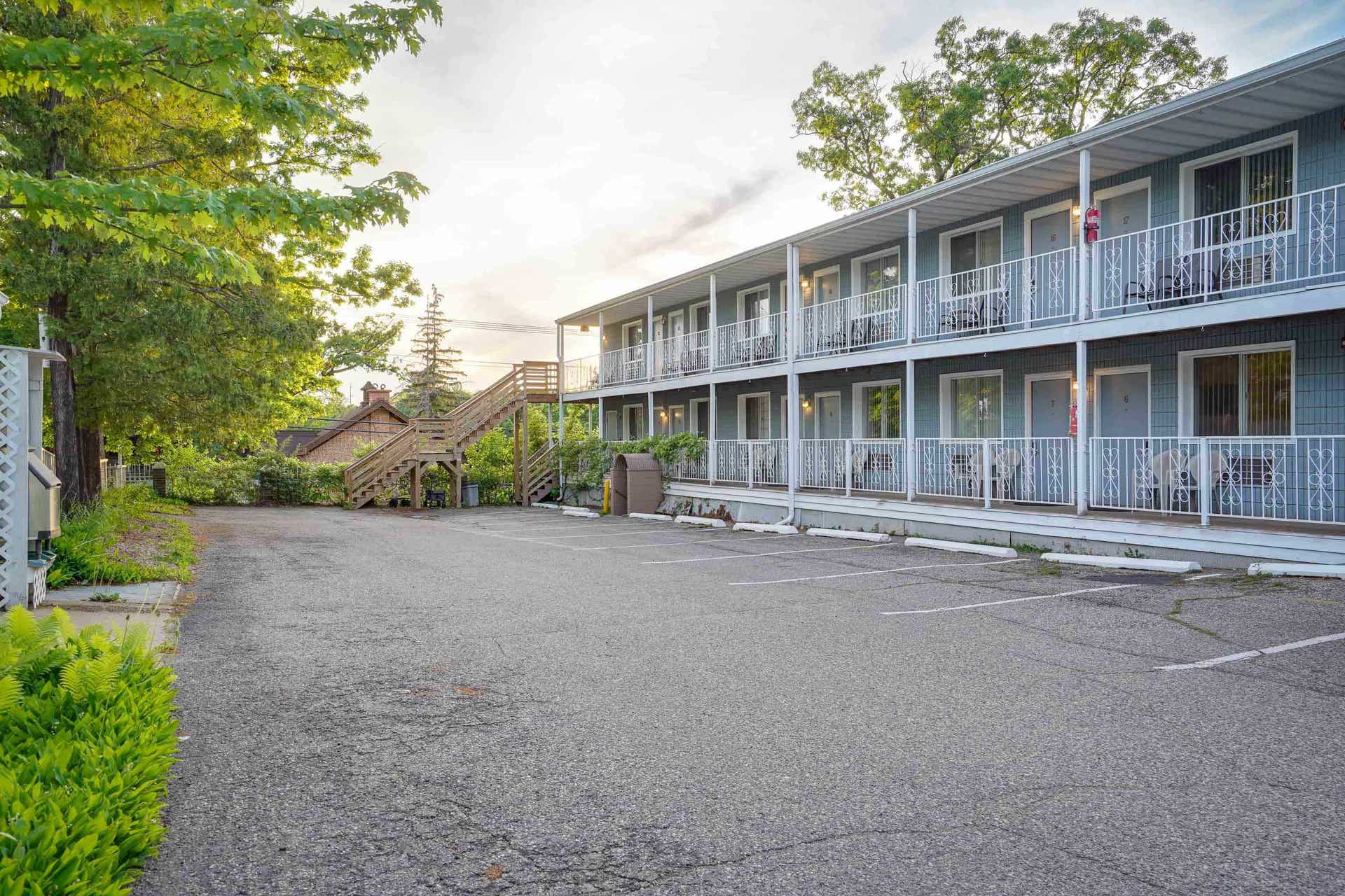 211 Wisconsin Avenue, Wisconsin Dells, WI 53965