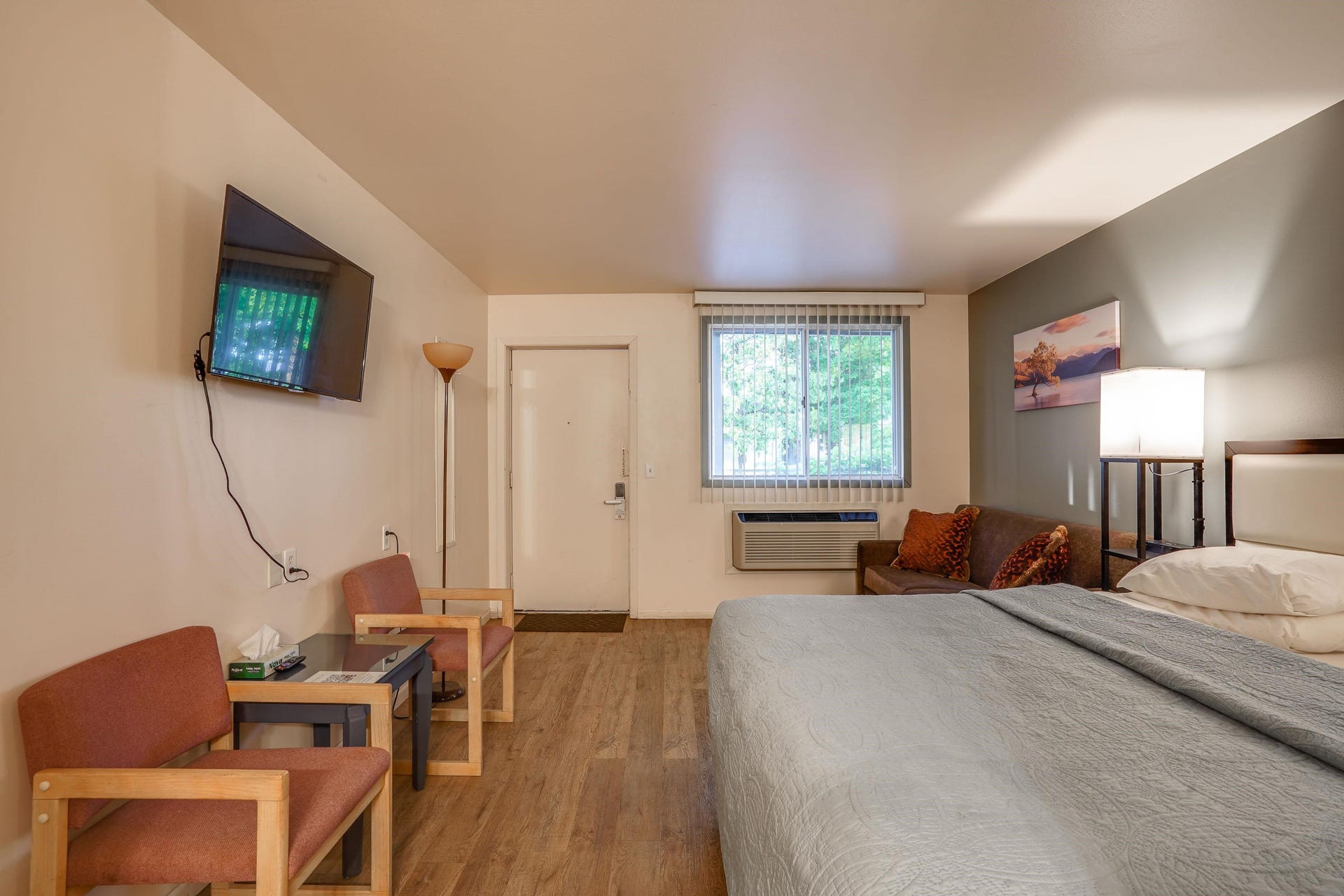 211 Wisconsin Avenue, Wisconsin Dells, WI 53965