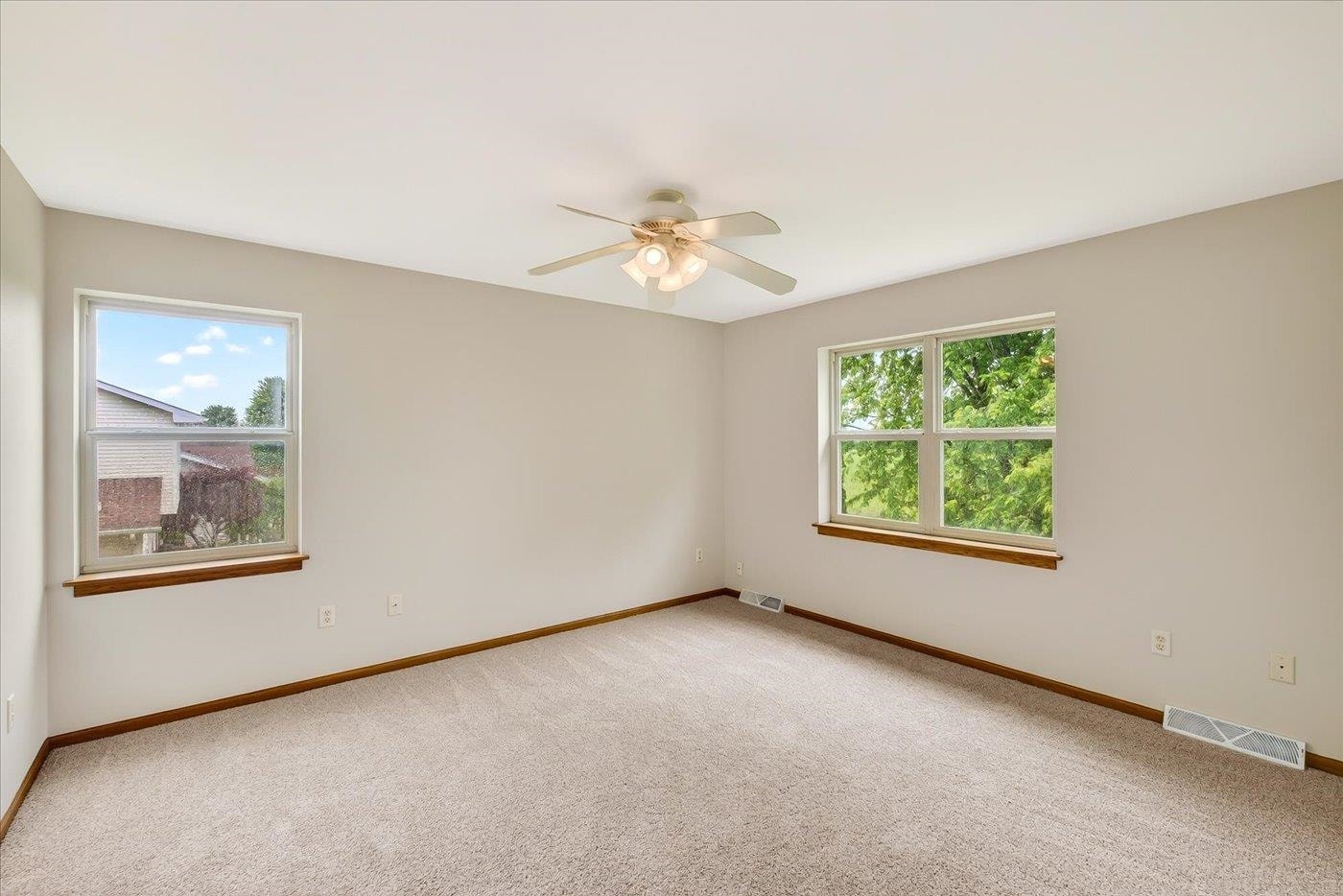1331 Swordleaf Lane, Sun Prairie, WI 53590-4319