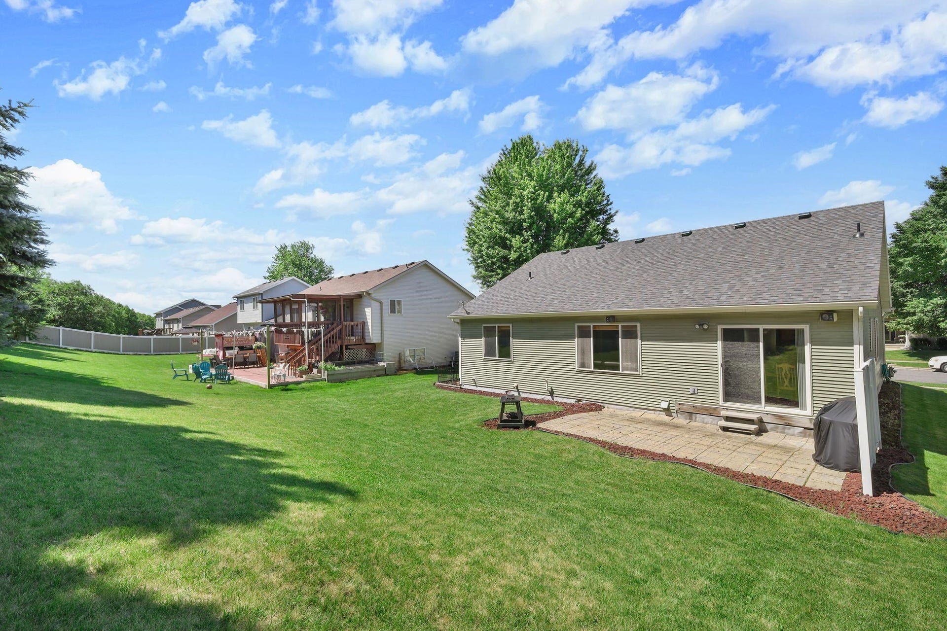 909 Tony Drive, Madison, WI 53704