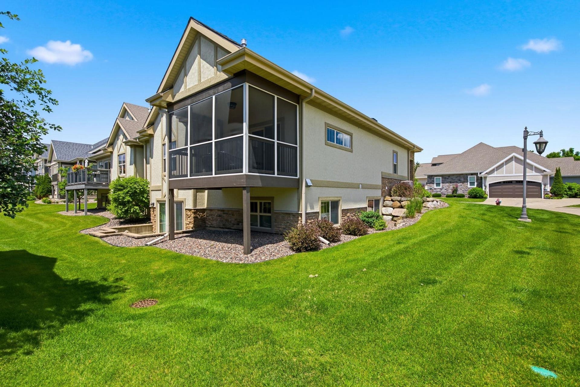 905 Castle Stone Pass, Madison, WI 53593