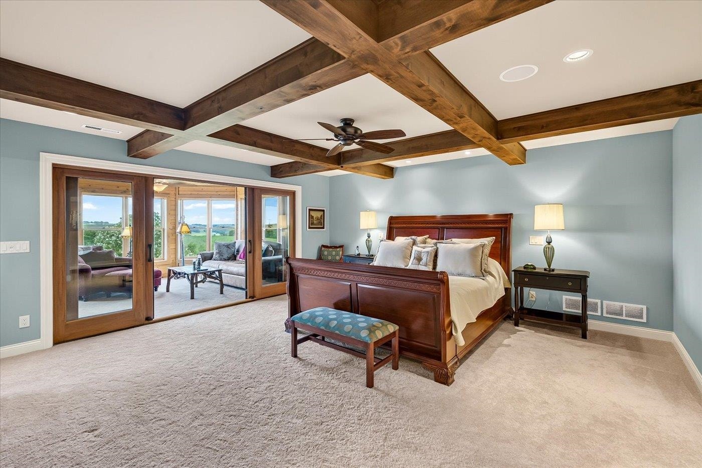 7876 Autumn Pond Trail, Springfield, WI 53562
