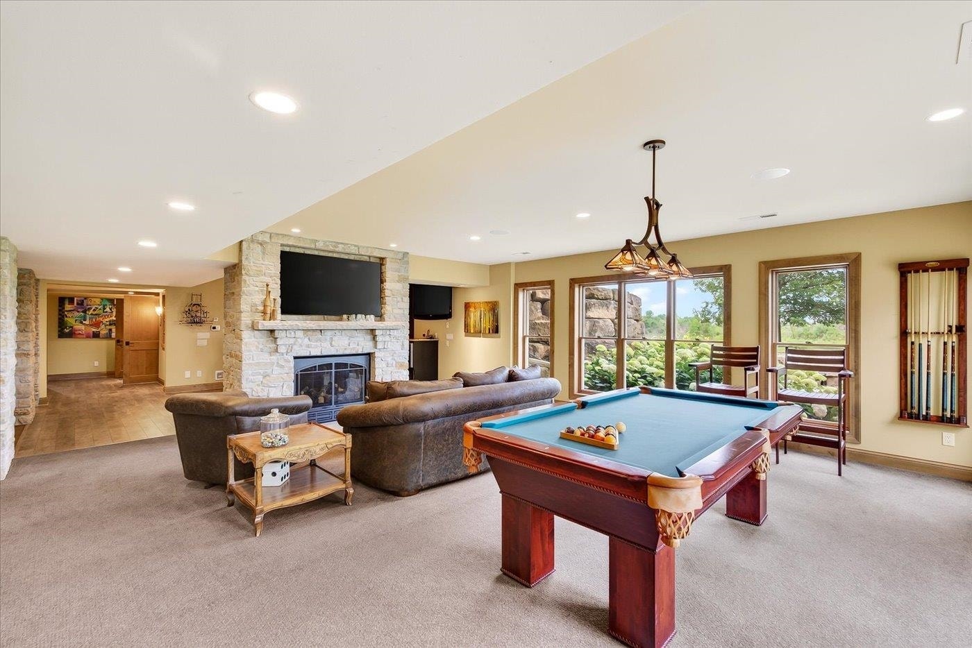 7876 Autumn Pond Trail, Springfield, WI 53562