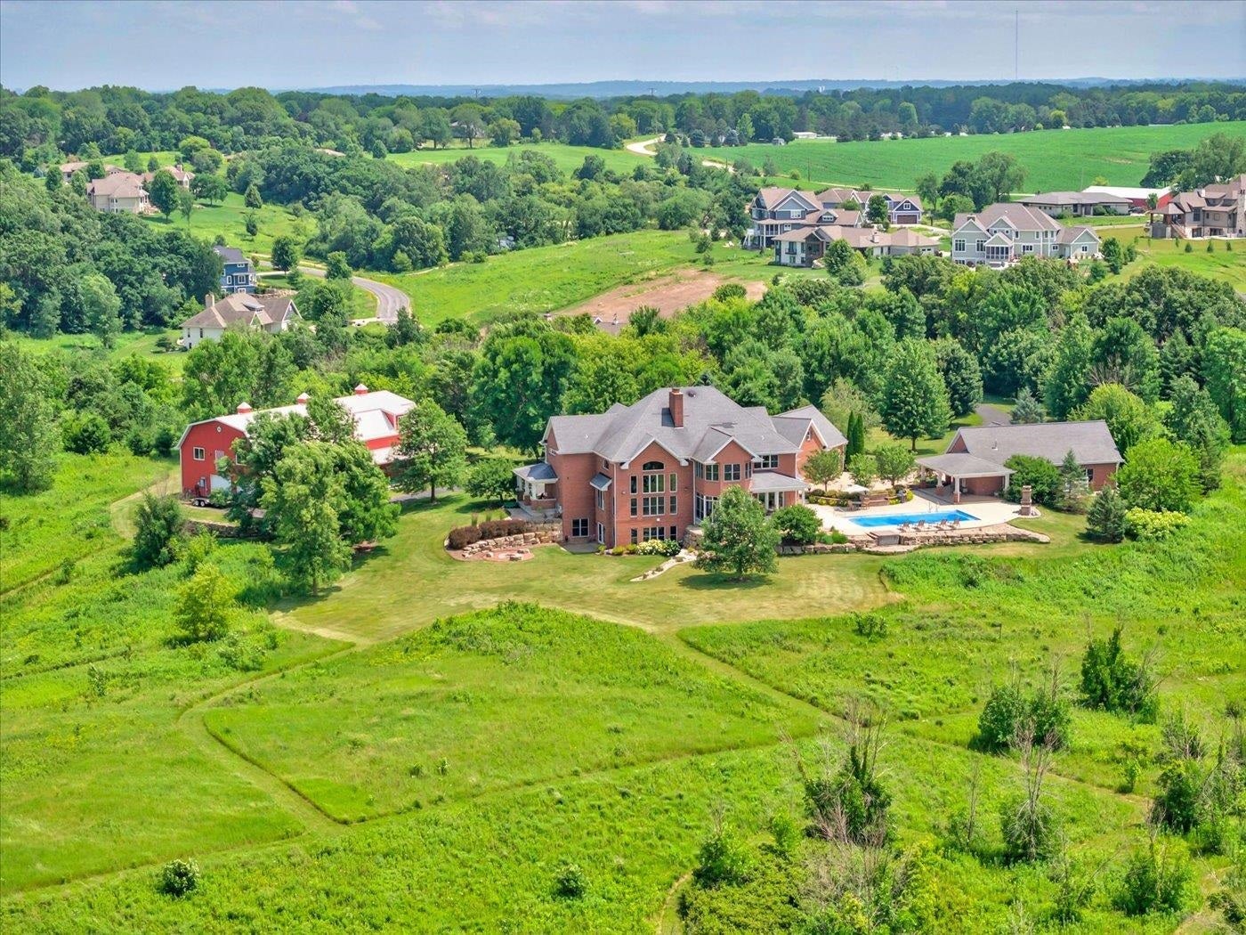 7876 Autumn Pond Trail, Springfield, WI 53562