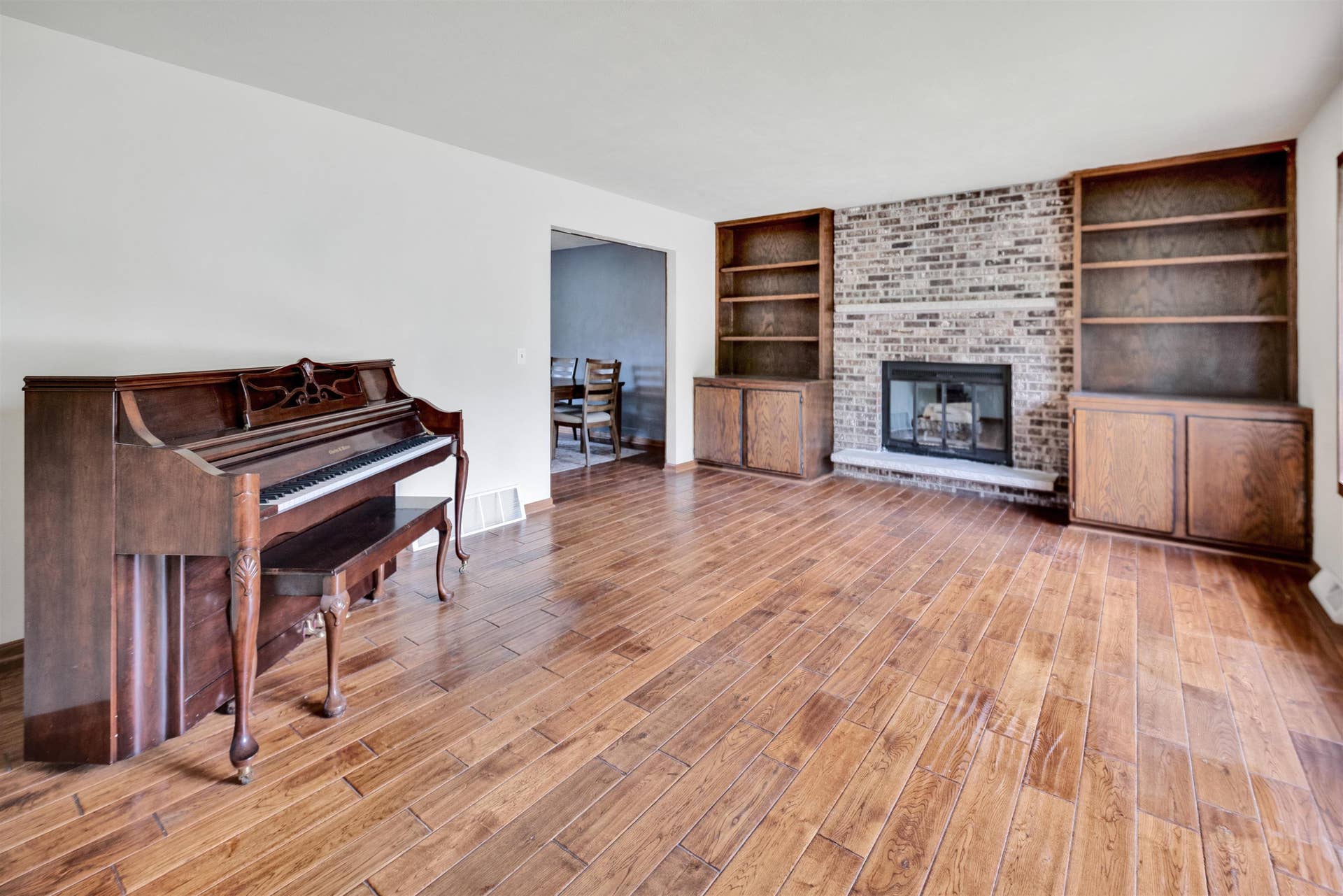 1289 Crossing Ridge Trail, Sun Prairie, WI 53590
