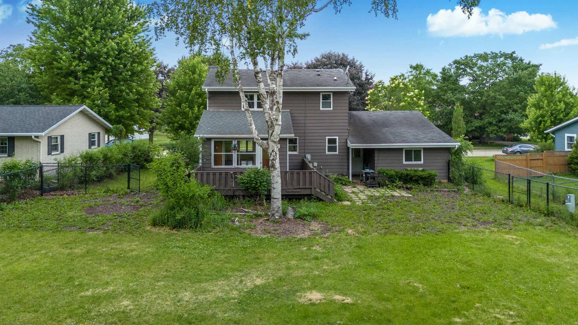 1289 Crossing Ridge Trail, Sun Prairie, WI 53590