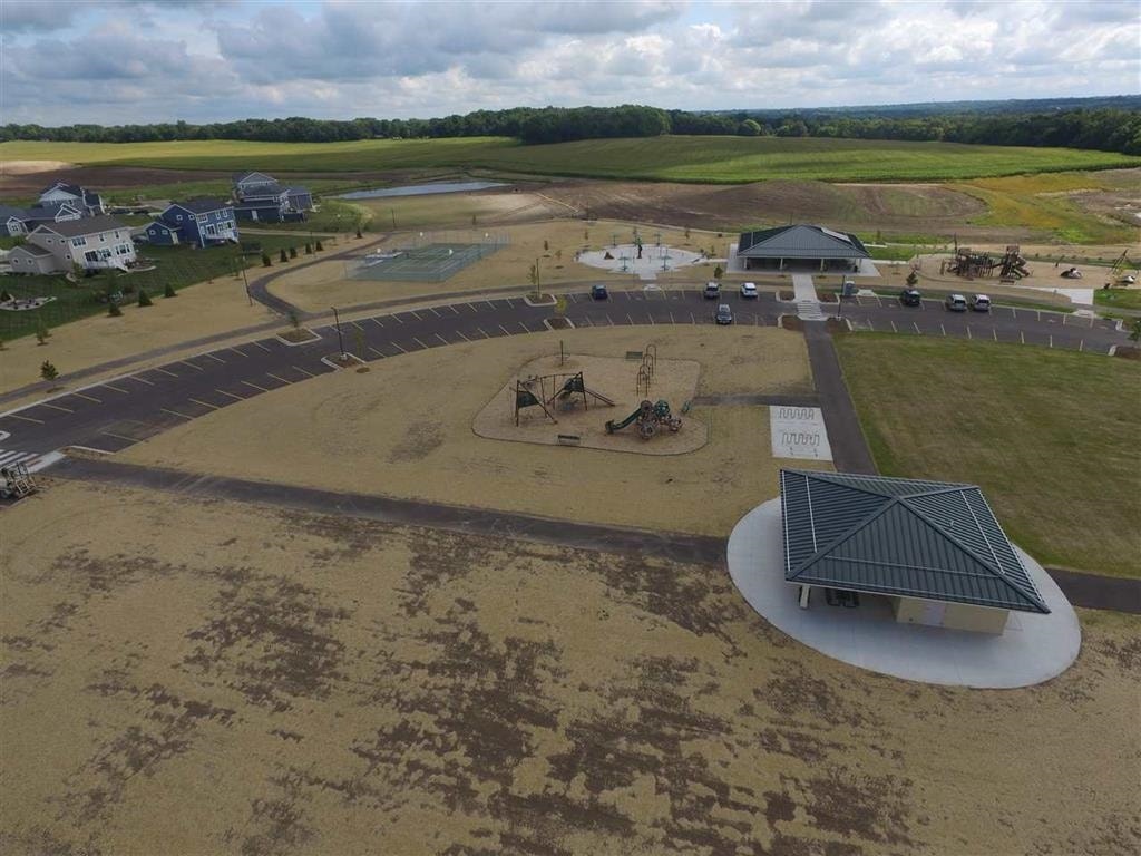 L436 4042 Whistle Rock, Windsor, WI 53532
