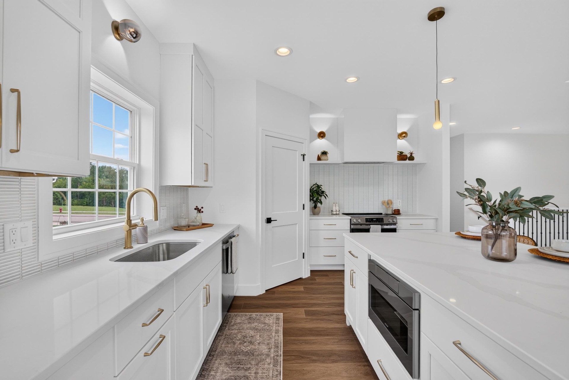 2017 Wellington Place, Cottage Grove, WI 53527