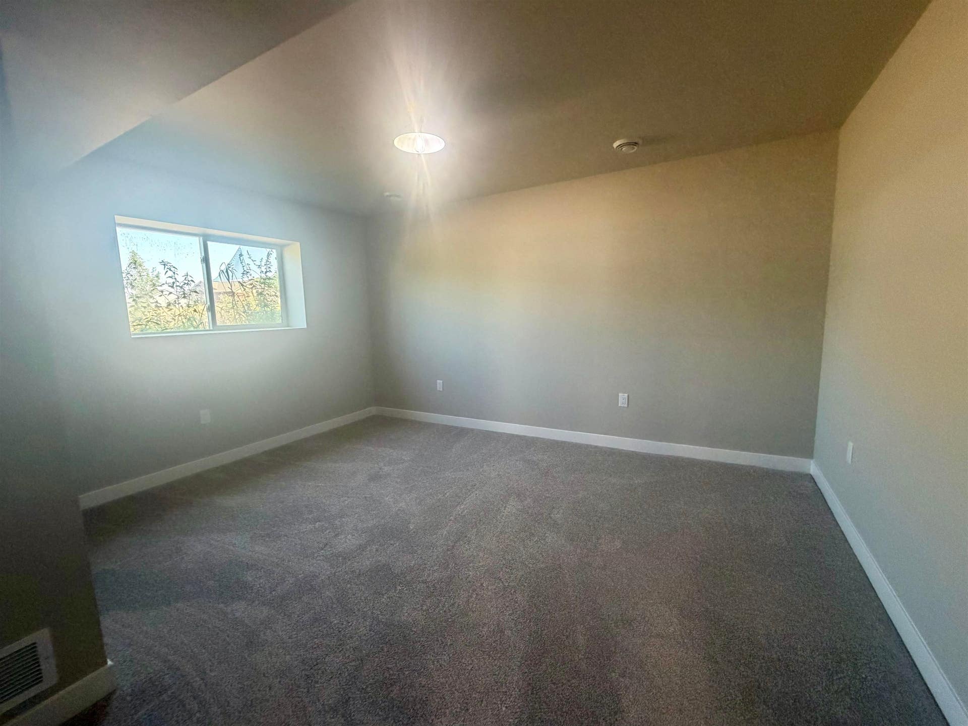 4044 Whistle Rock Circle, Windsor, WI 53532