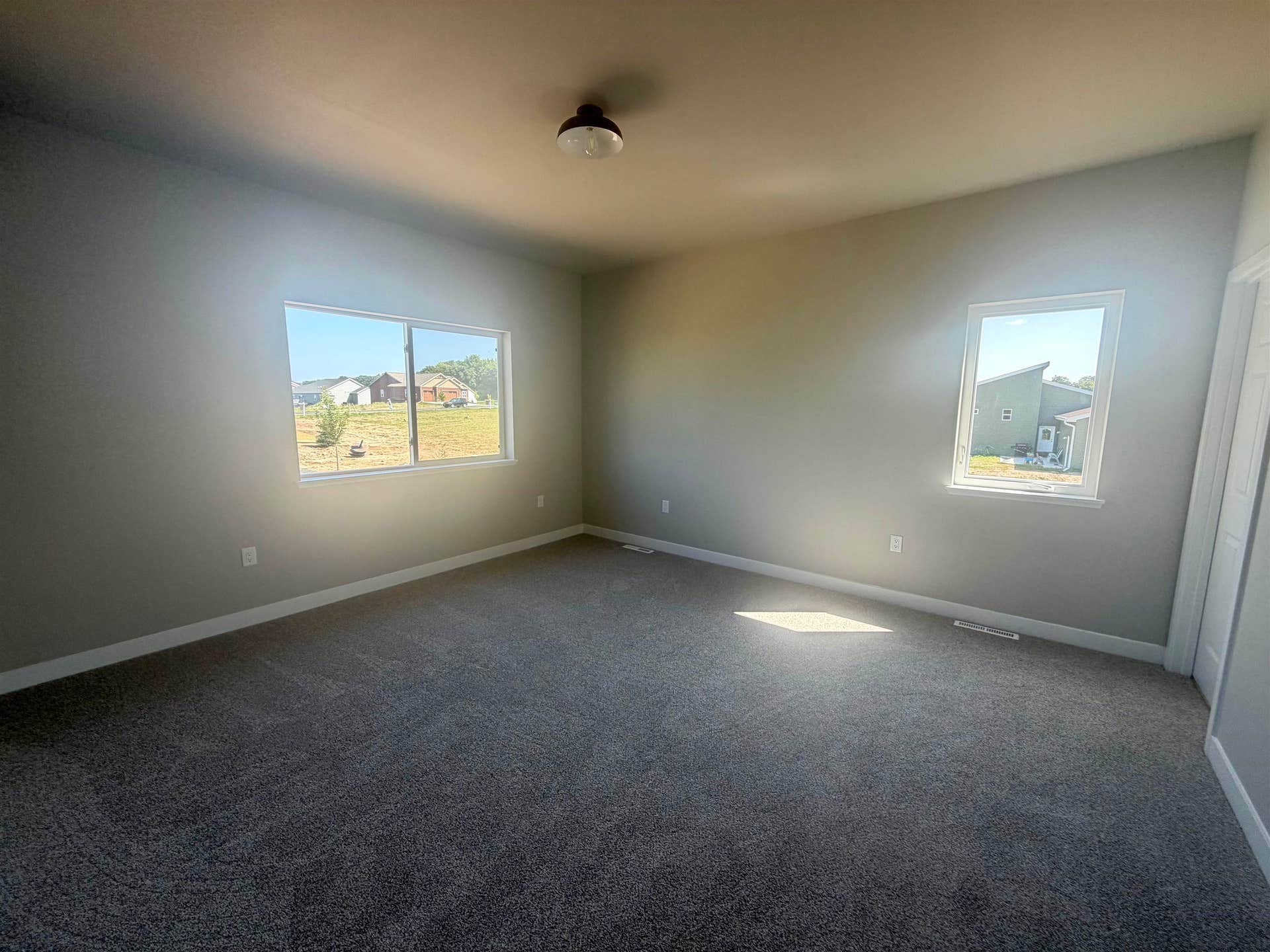 4044 Whistle Rock Circle, Windsor, WI 53532