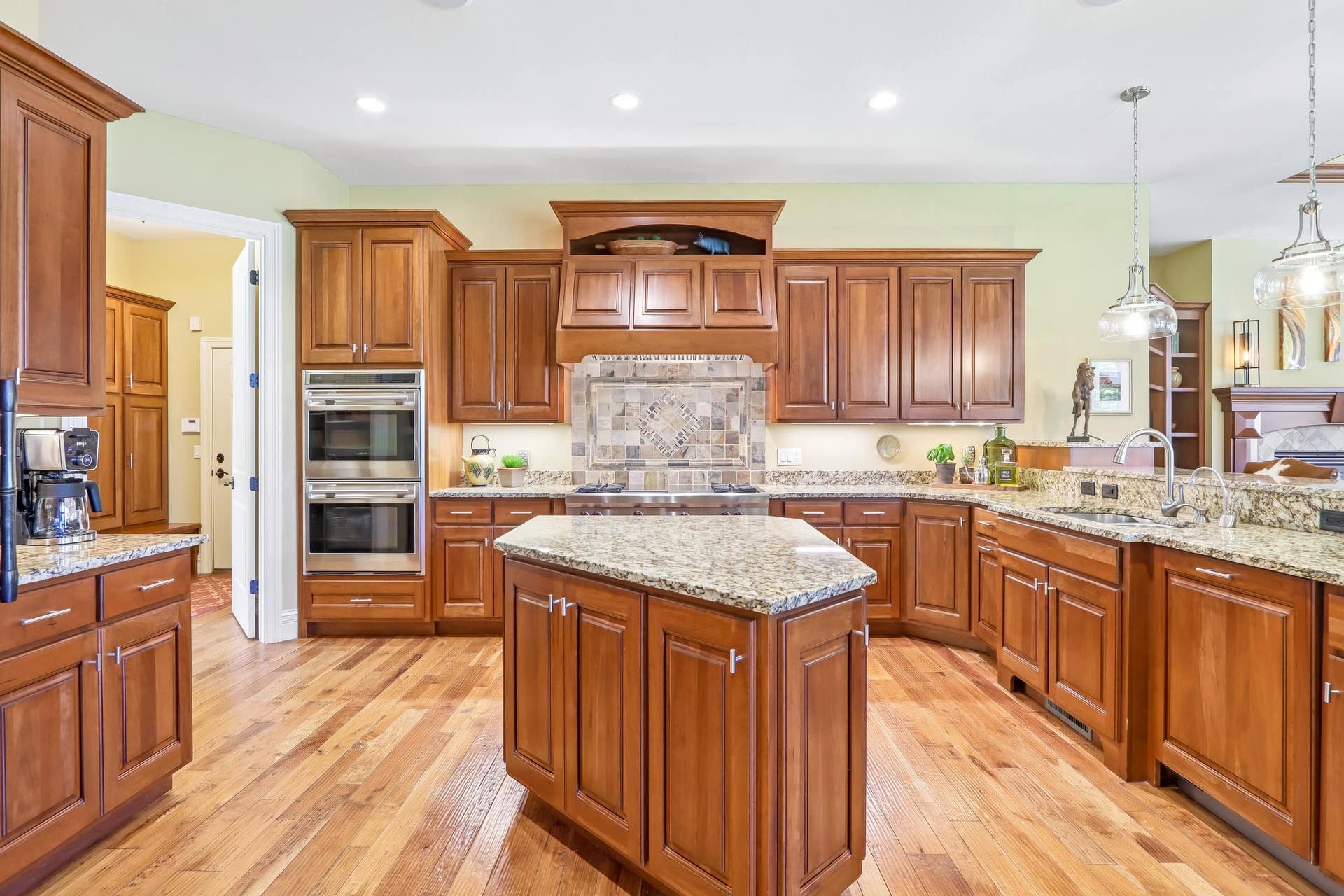 1222 Bongard Drive, Waunakee, WI 53597