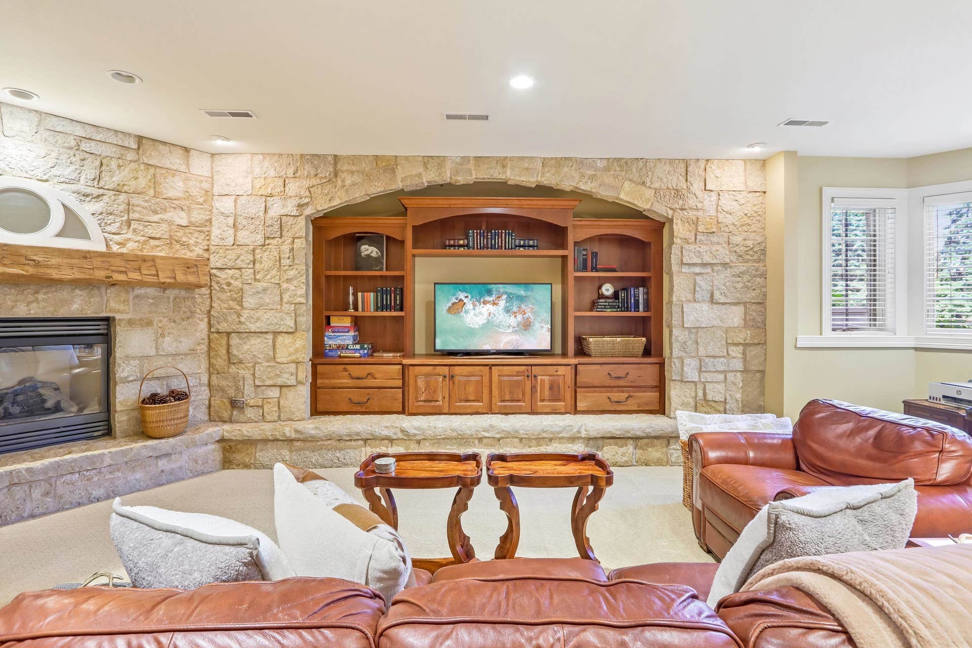 1222 Bongard Drive, Waunakee, WI 53597