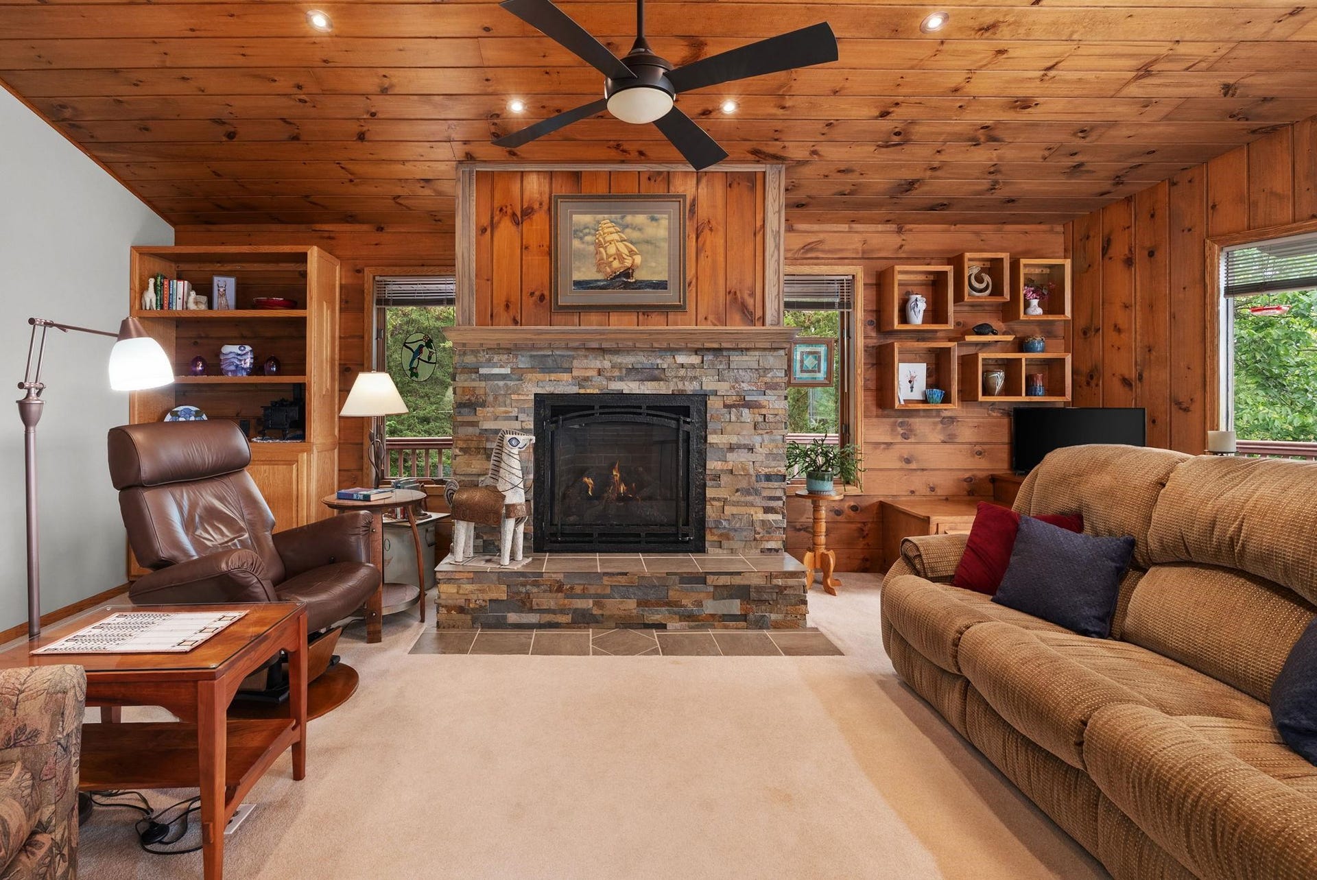6460 Cooke Road, Mazomanie, WI 53560-9798