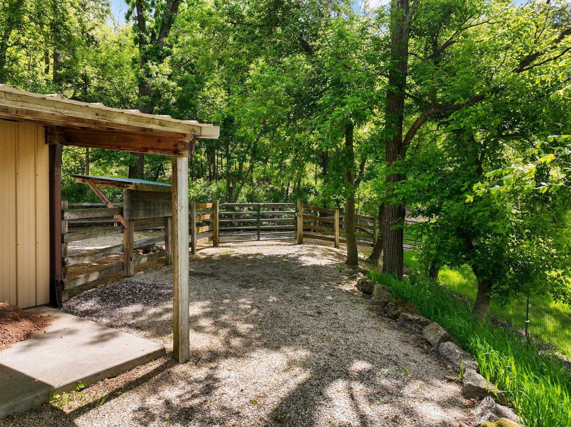 6460 Cooke Road, Mazomanie, WI 53560-9798