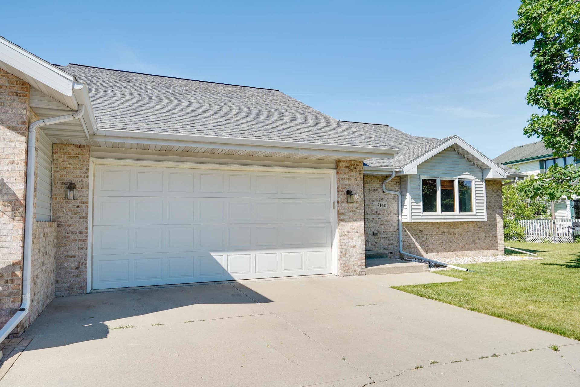 3140 Rebel Drive, Sun Prairie, WI 53590