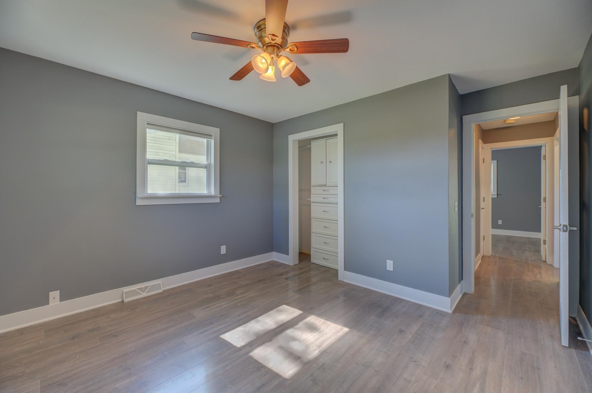 520 W Milwaukee Street, Stoughton, WI 53589