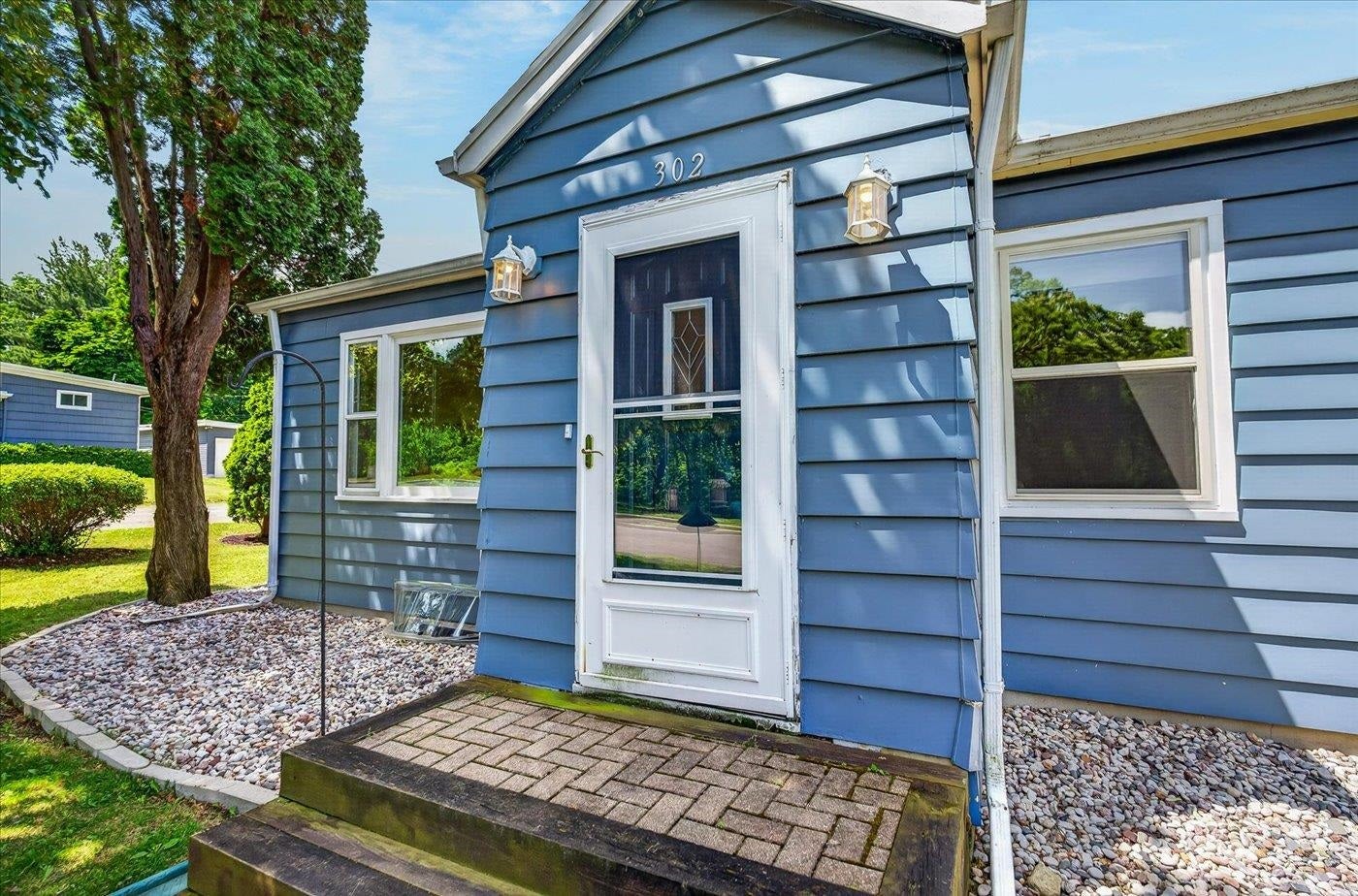 302 Glen Hwy, Madison, WI 53705