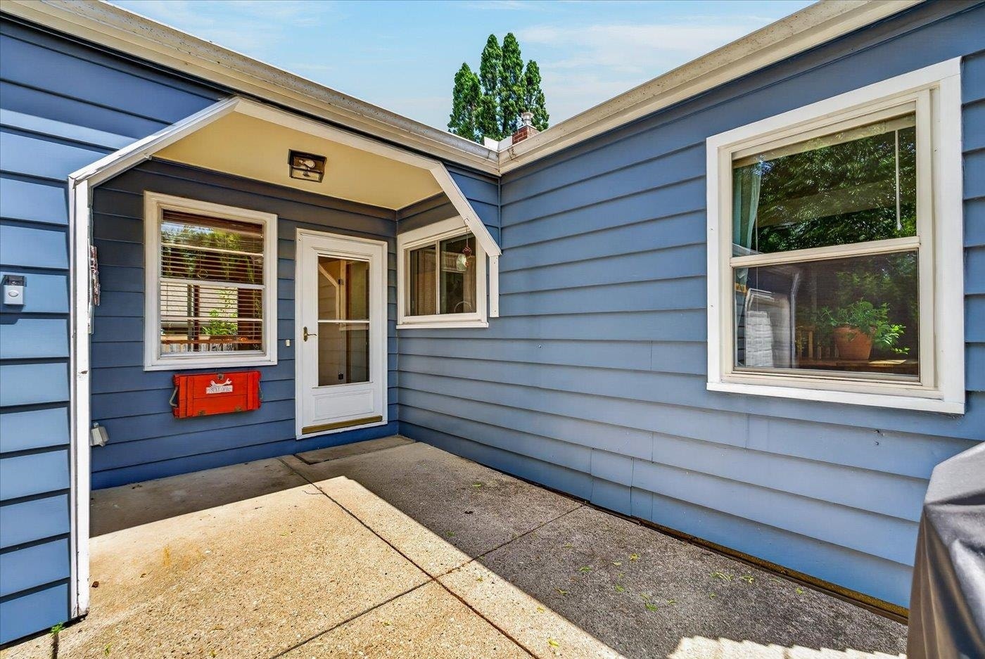 302 Glen Hwy, Madison, WI 53705