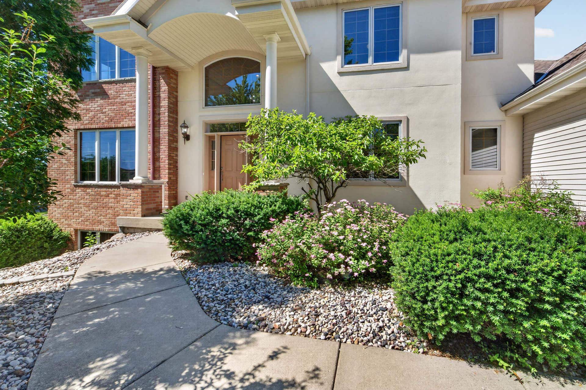 8701 Nelson Crossing, Madison, WI 53593