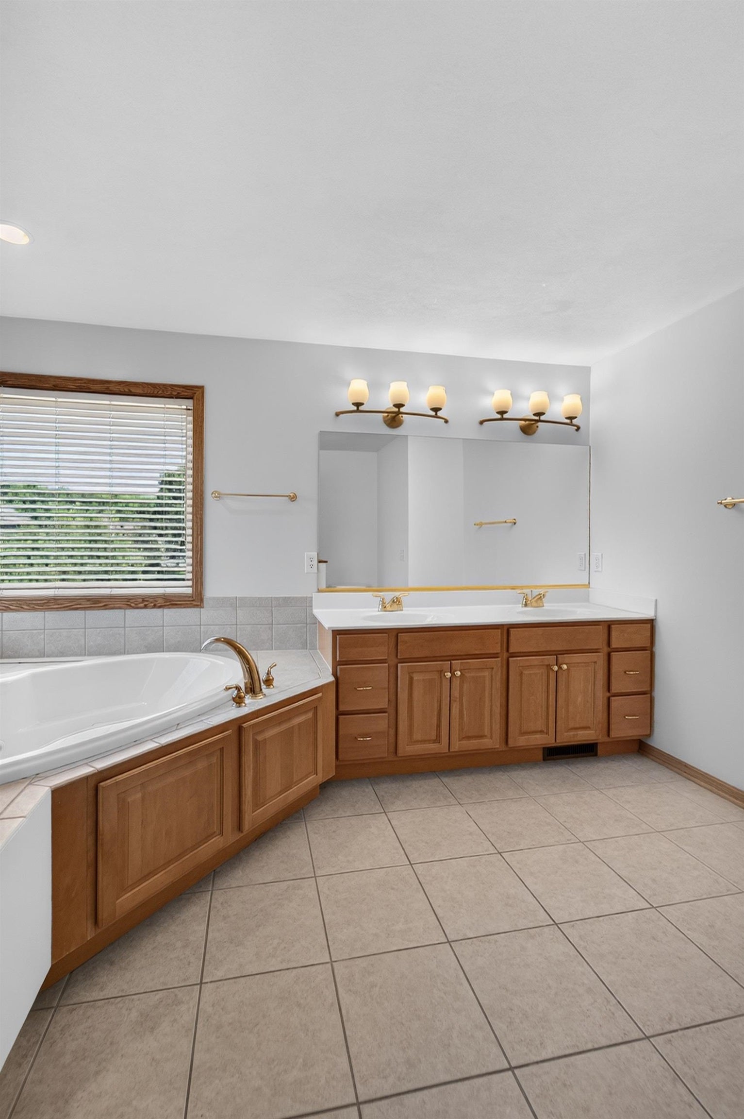8701 Nelson Crossing, Madison, WI 53593