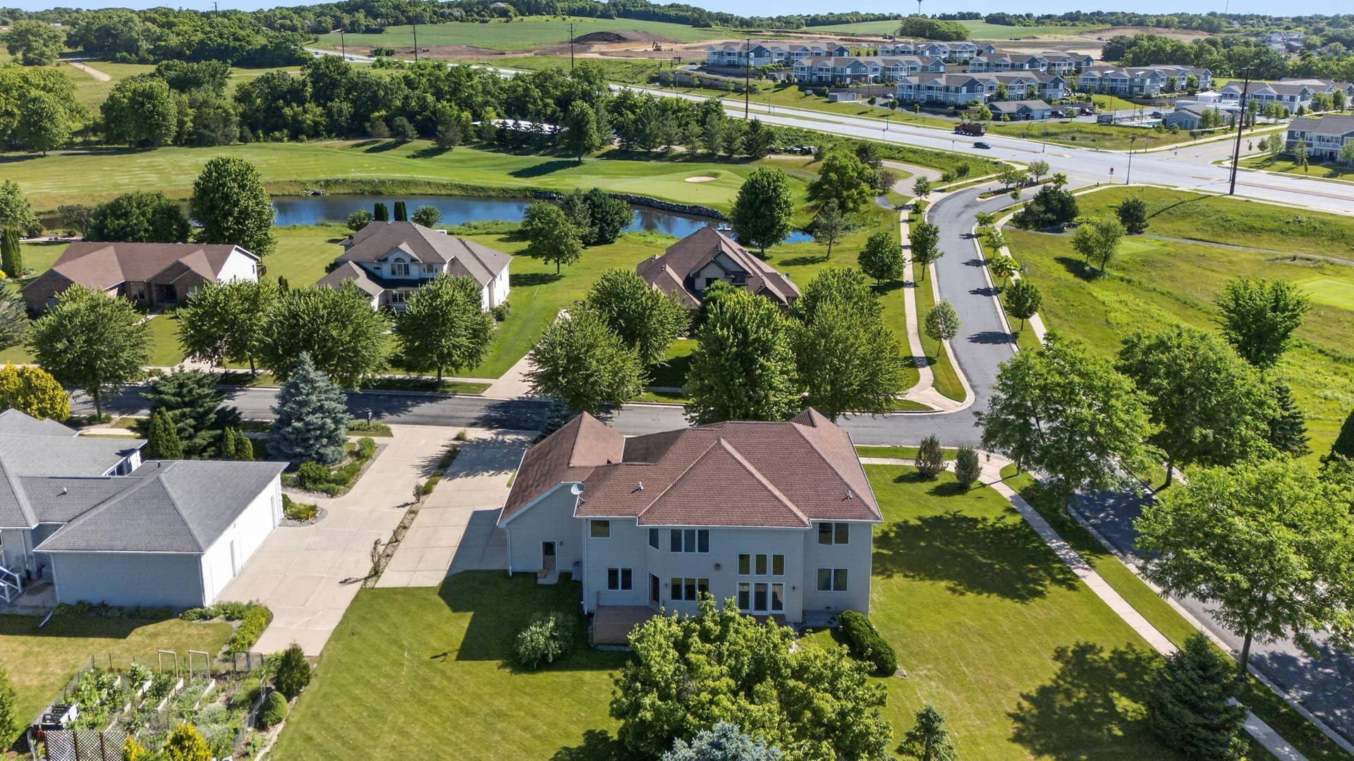 8701 Nelson Crossing, Madison, WI 53593