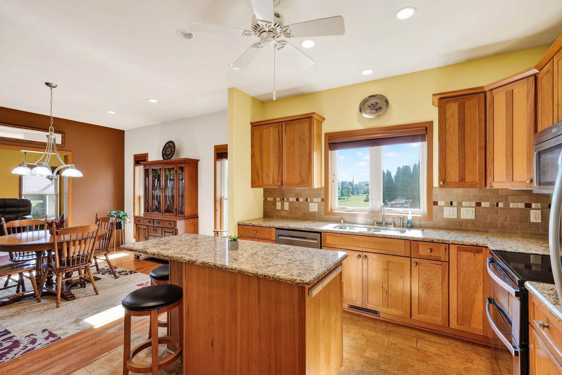 2017 W Milwaukee Street, Stoughton, WI 53589