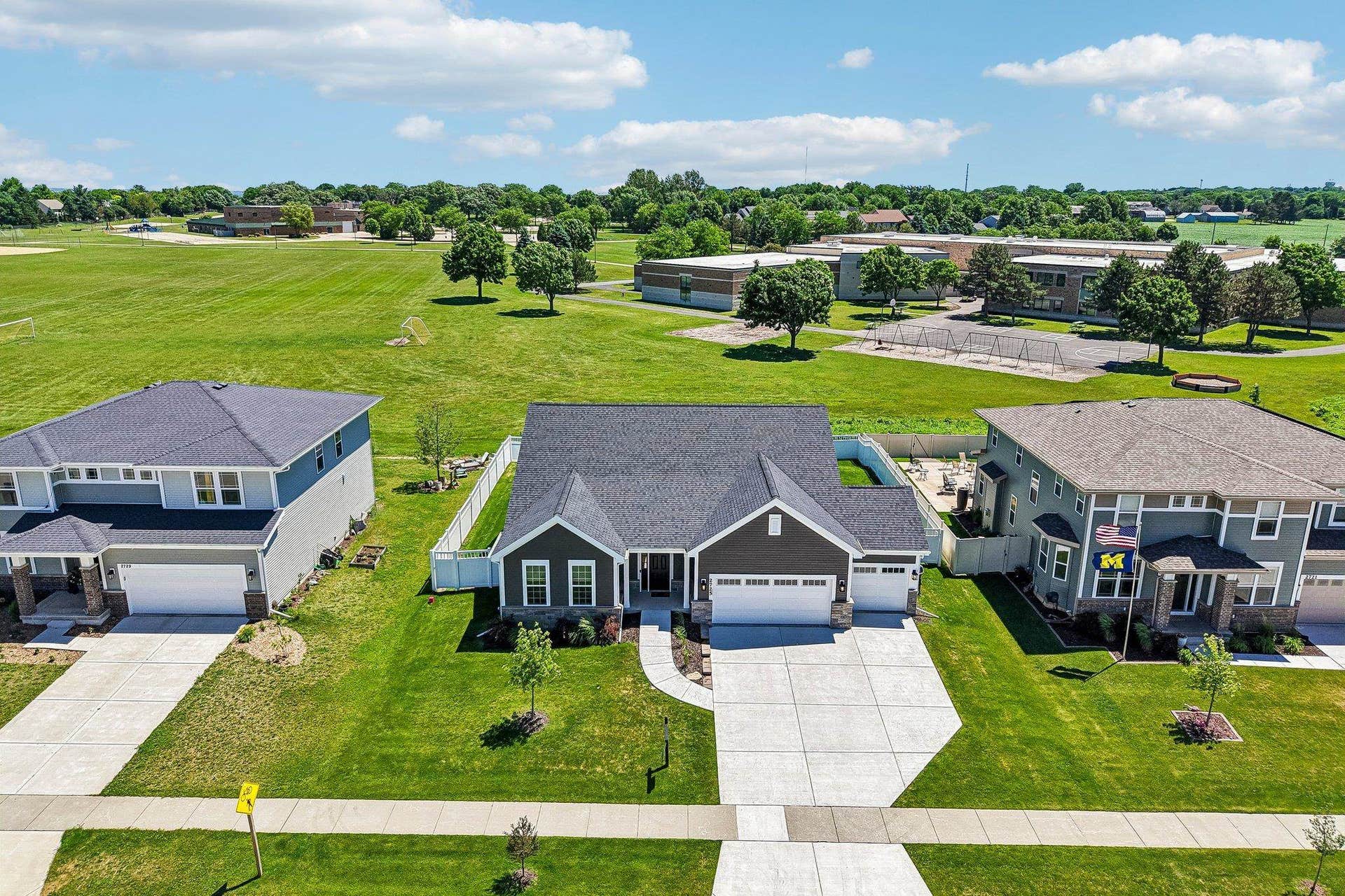 2725 Wayfair Street, Fitchburg, WI 53719