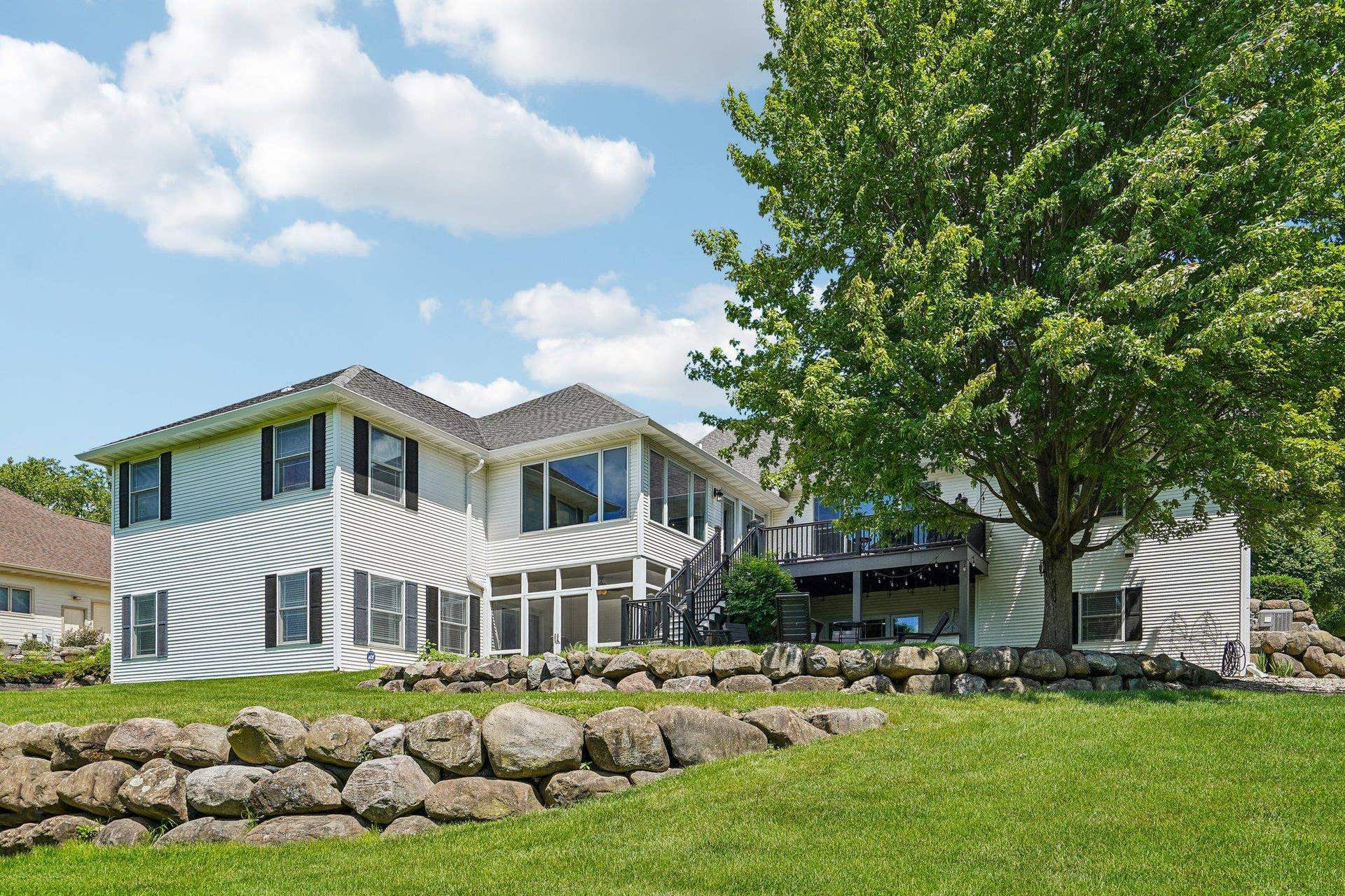 8801 Fairway Oaks Drive, Madison, WI 53593