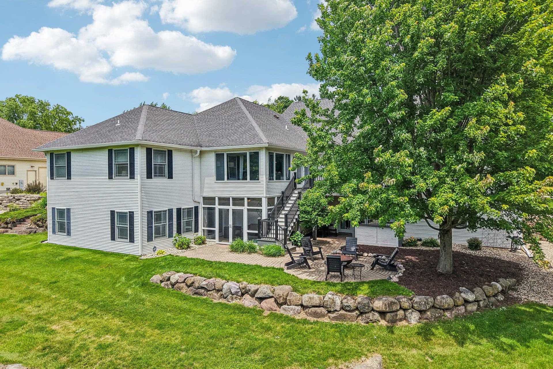 8801 Fairway Oaks Drive, Madison, WI 53593