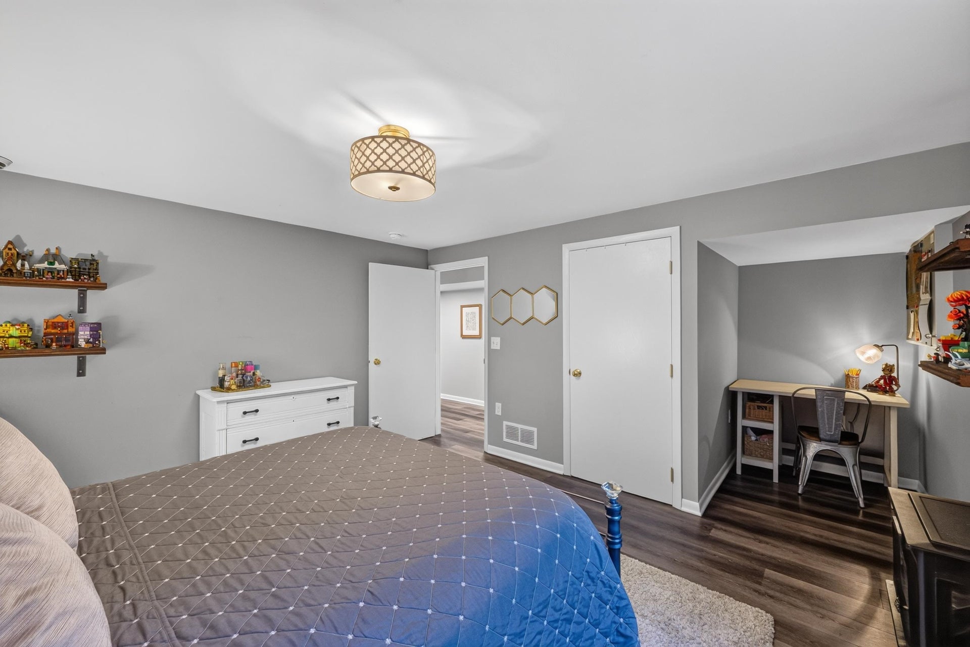 526 Woodside Terrace, Madison, WI 53711