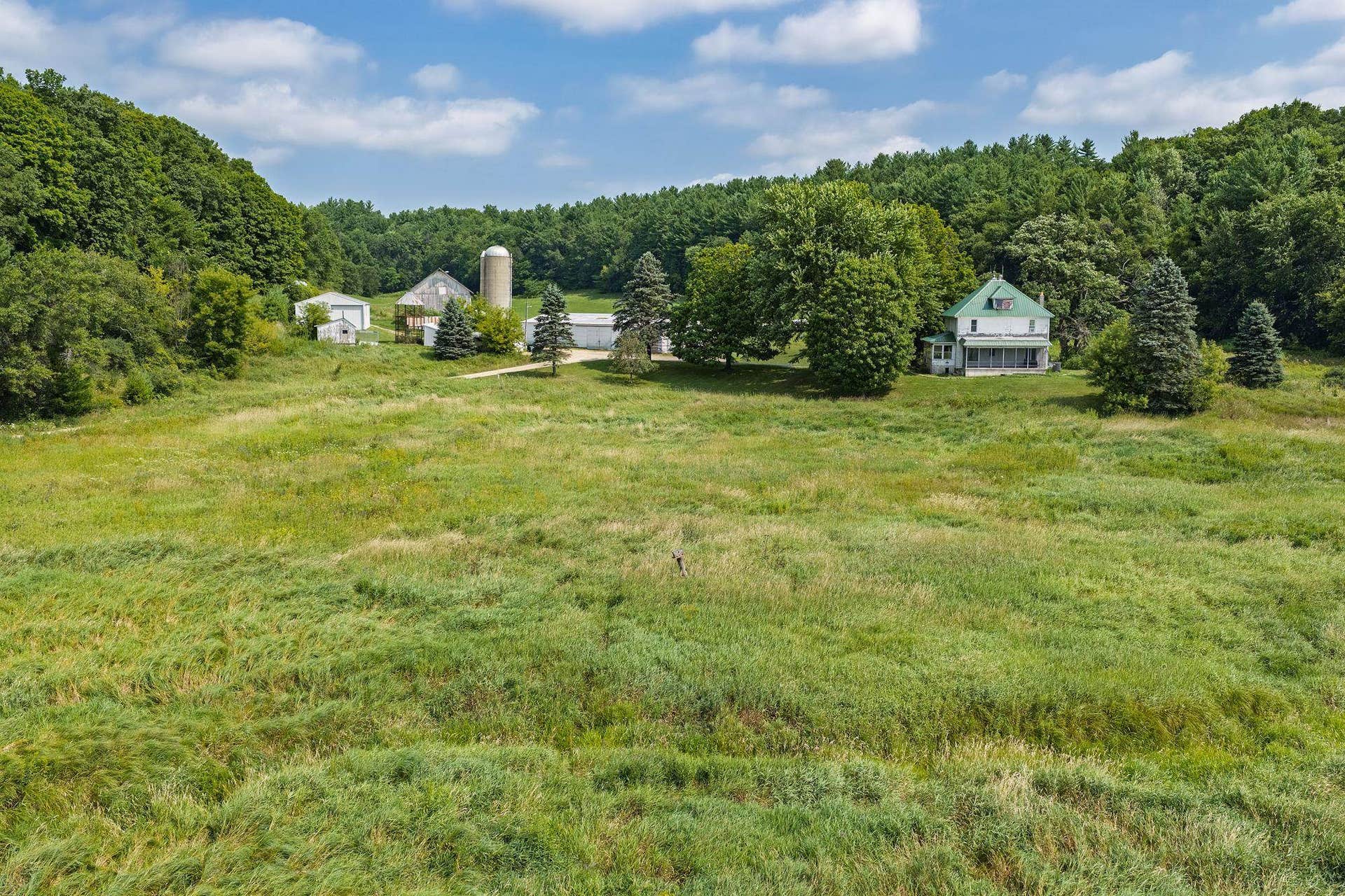 E2906 N Dutch Hollow Road, La Valle, WI 53941
