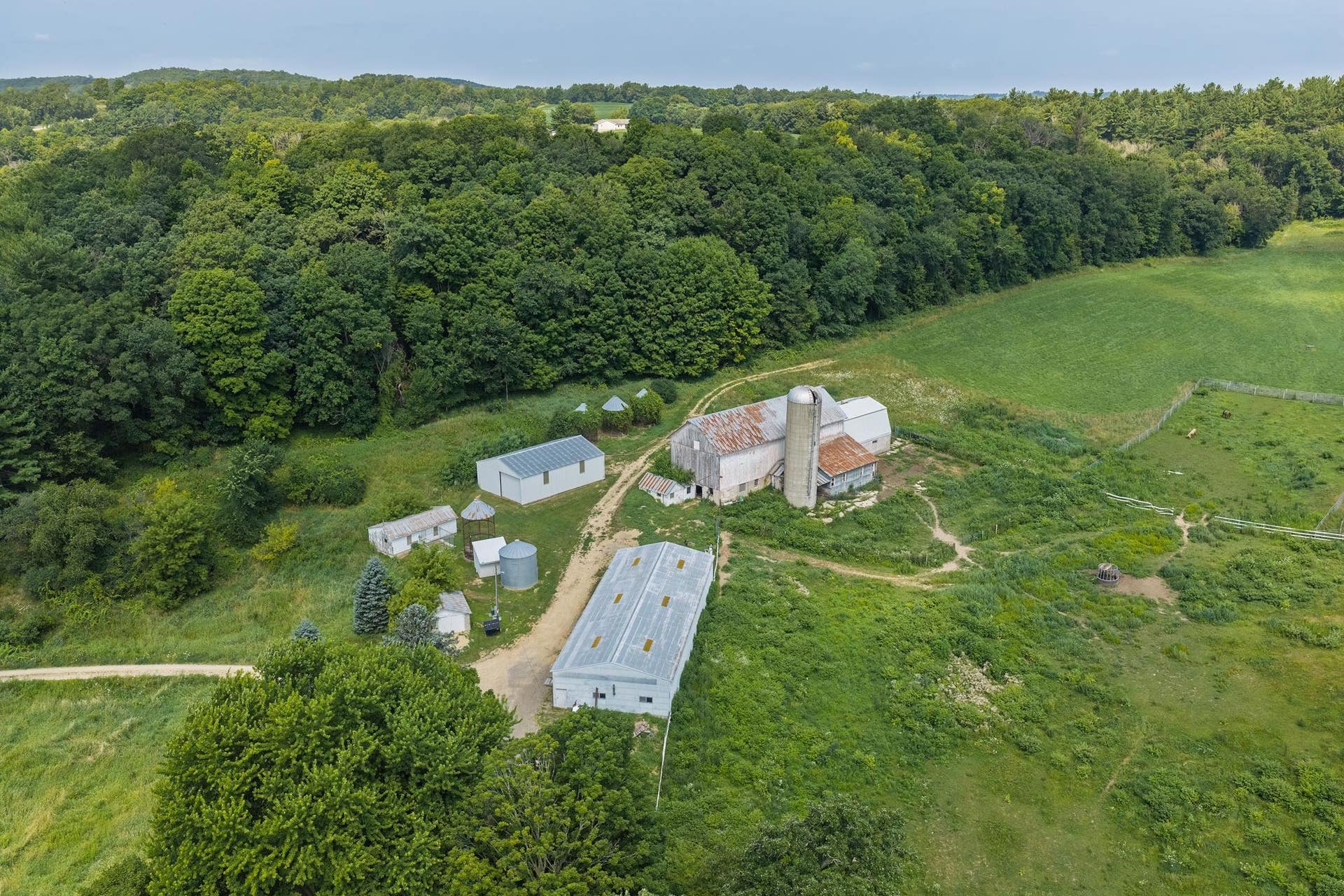 E2906 N Dutch Hollow Road, La Valle, WI 53941