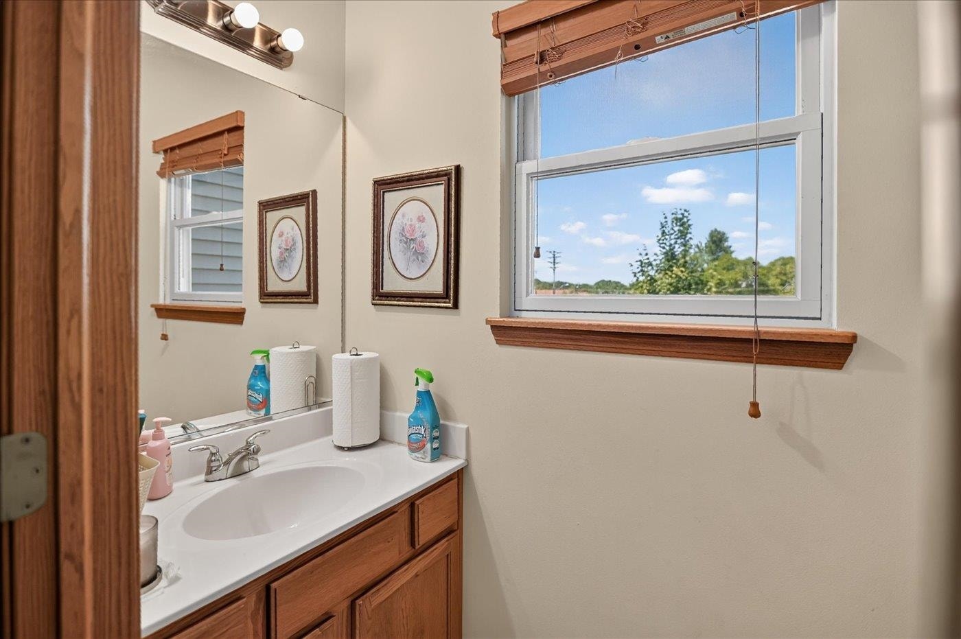 5150 Crescent Oaks Drive, Madison, WI 53704