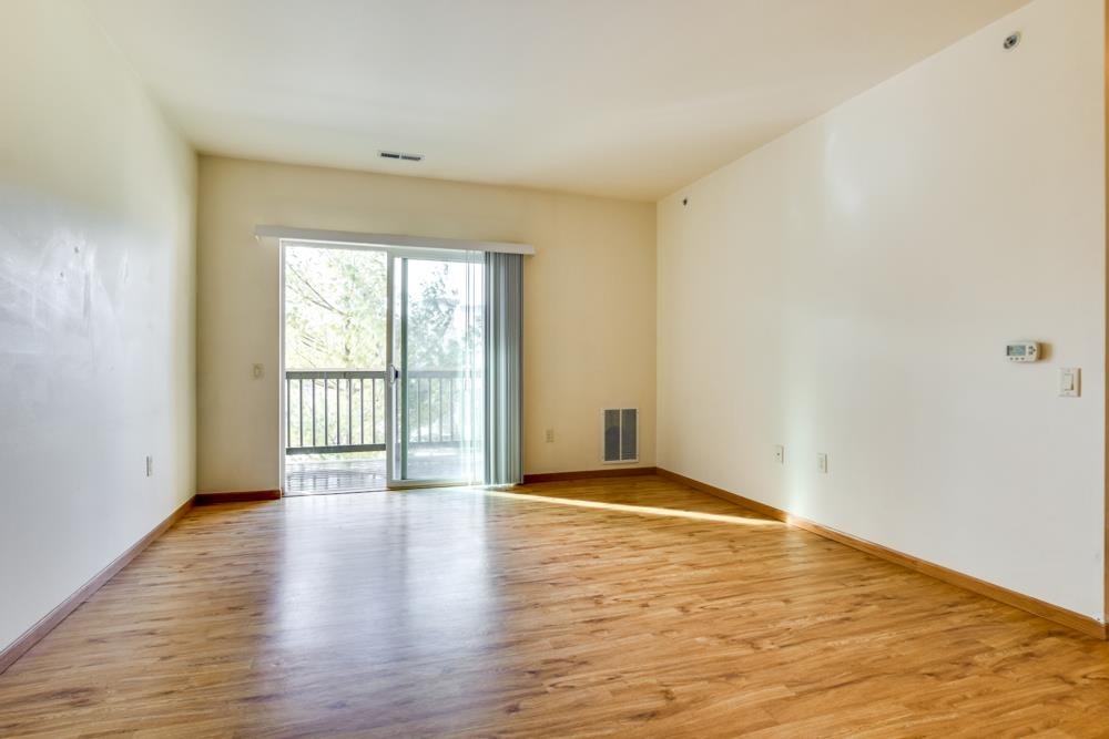 5198 Sassafras Drive, #205, Fitchburg, WI 53711-7713