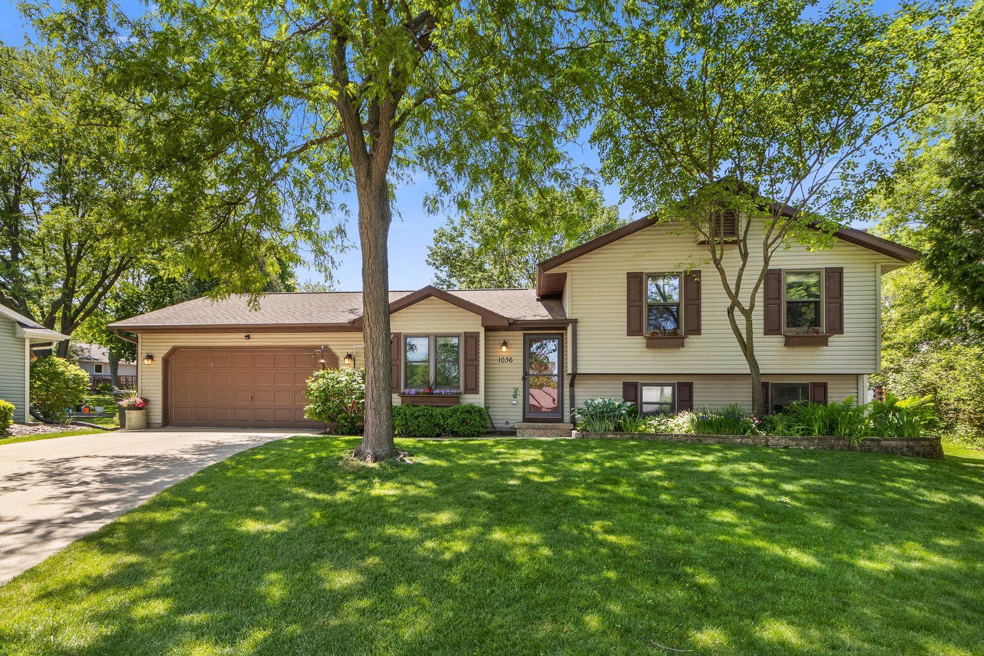 1036 Villa Circle, Sun Prairie, WI 53590