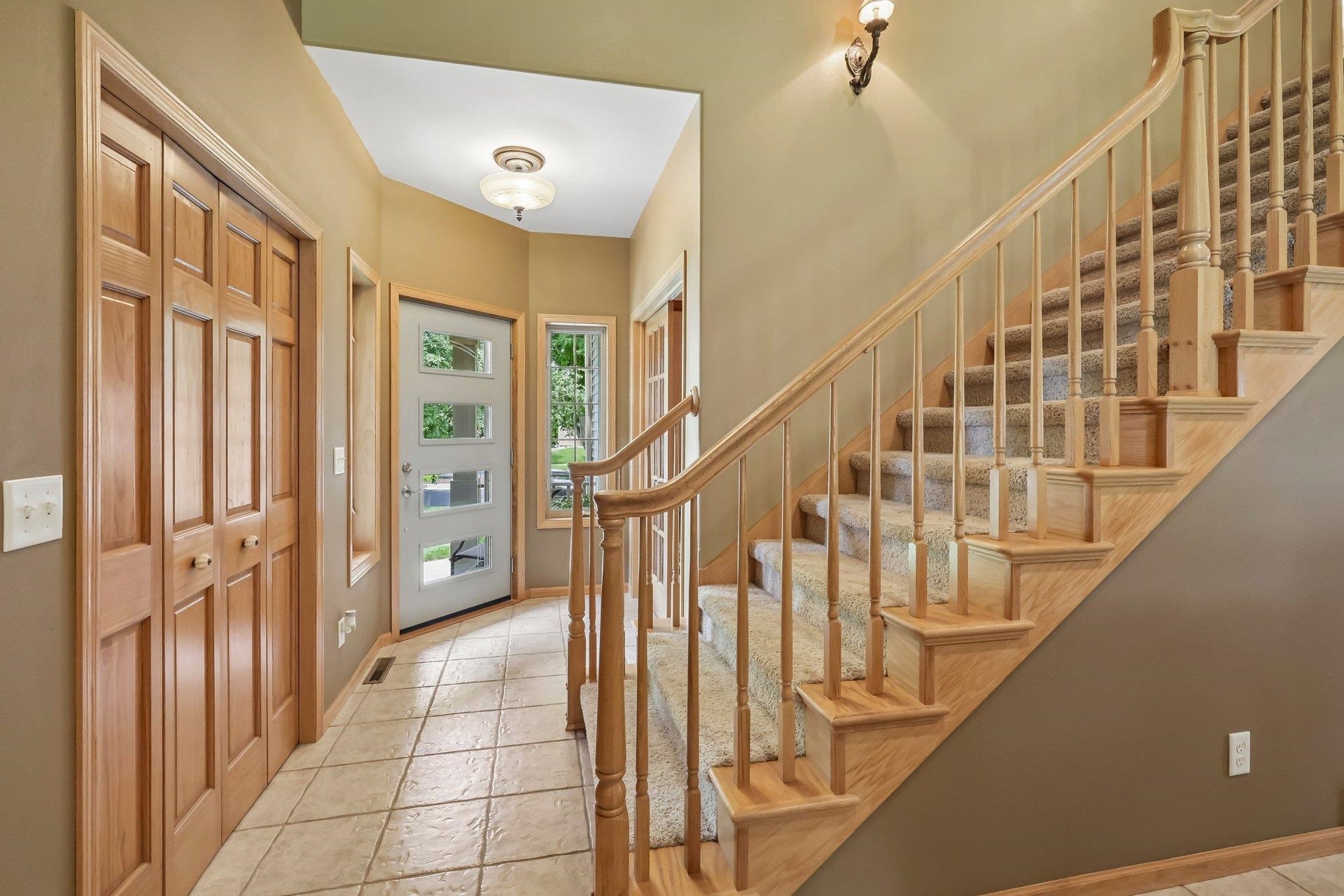 610 Pleasant Valley Parkway, Waunakee, WI 53597