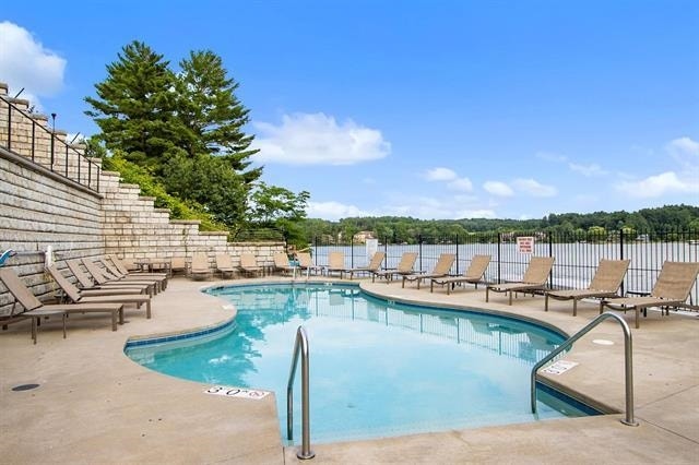680 E Hiawatha Drive, #401, Lake Delton, WI 53965