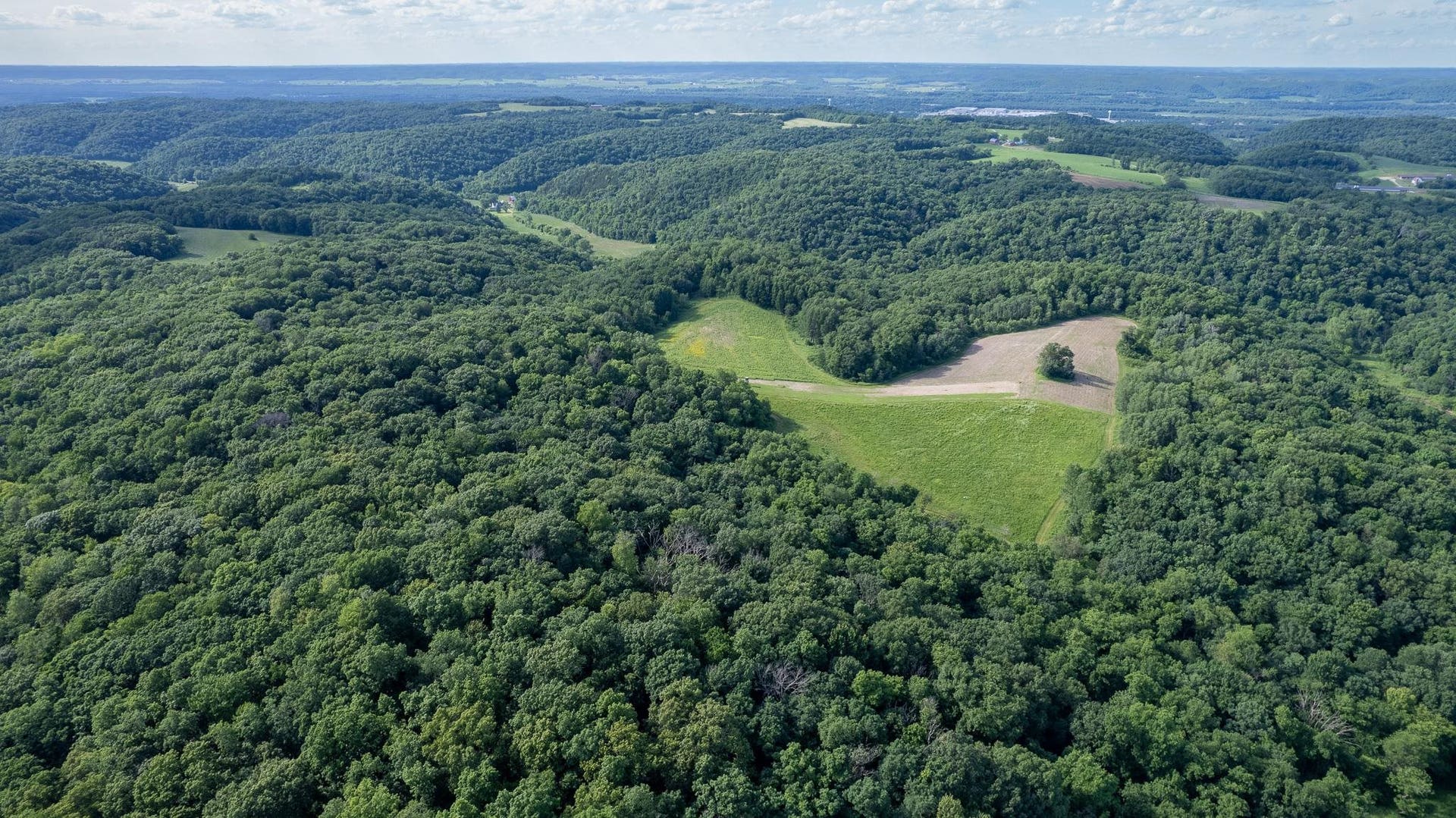 6880 County Road P, Pulaski, WI 53573