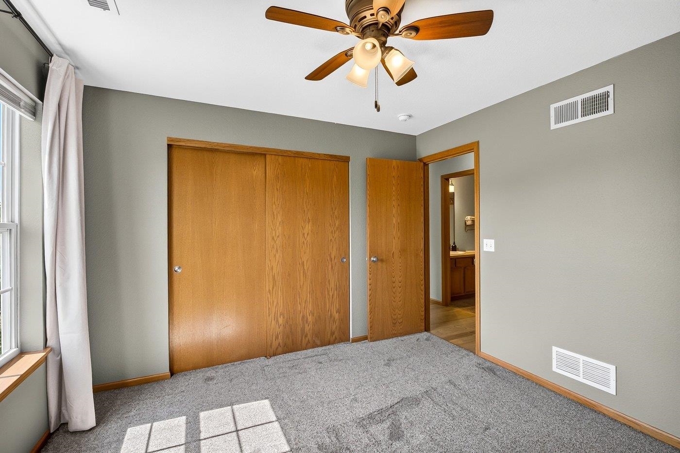 4817 Poplar Creek Drive, Madison, WI 53718