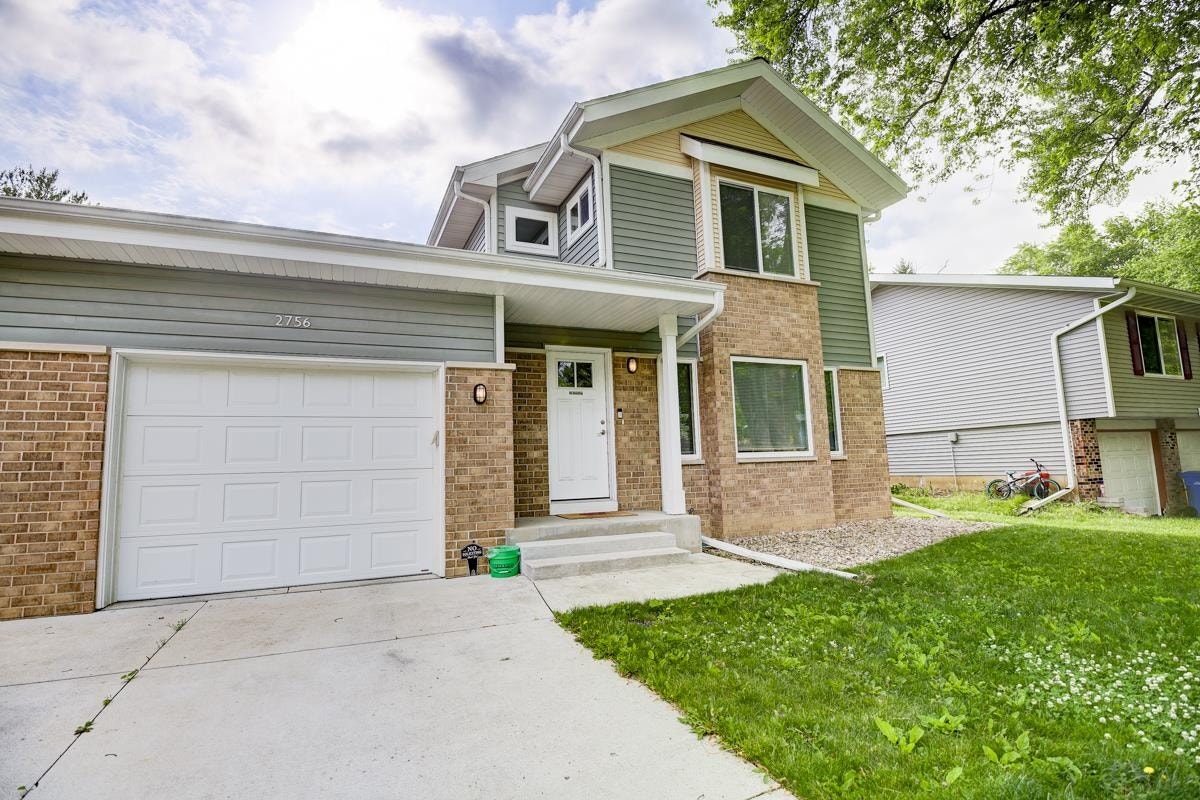 2756/2758 Lyman Lane, Fitchburg, WI 53711