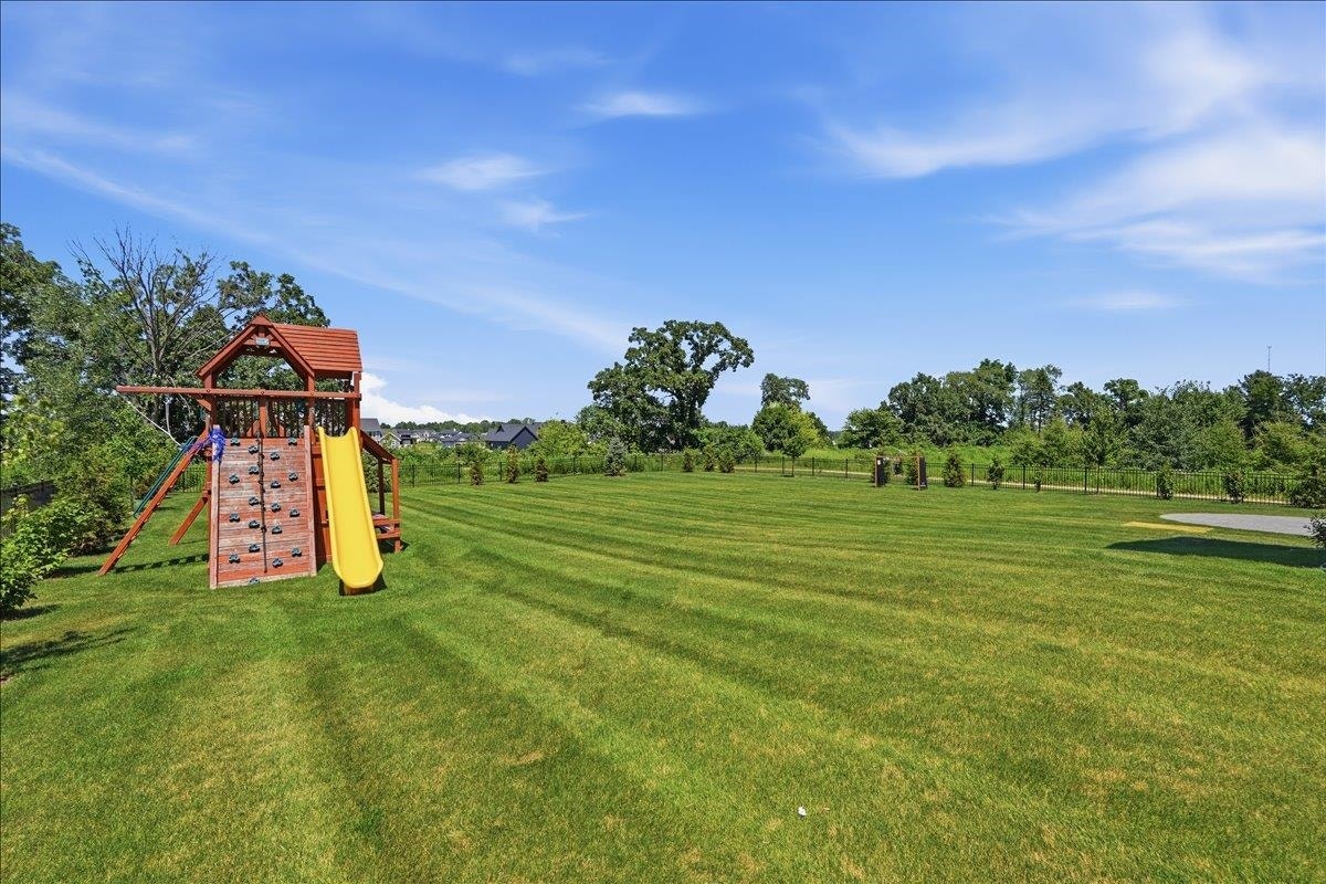 7616 Tumbledown Trail, Middleton, WI 53593