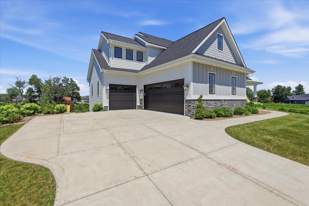 7616 Tumbledown Trail, Middleton, WI 53593