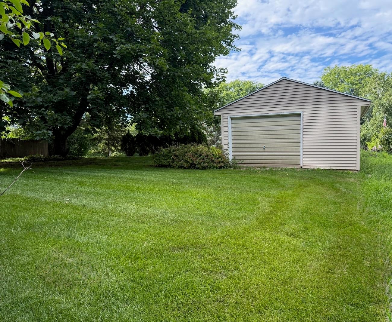 3742 Elna Road, Burke, WI 53718