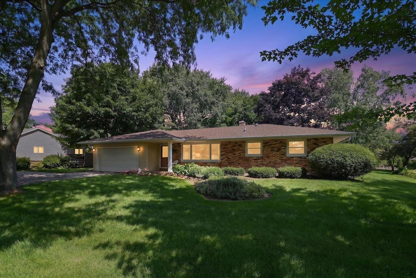 3742 Elna Road, Burke, WI 53718