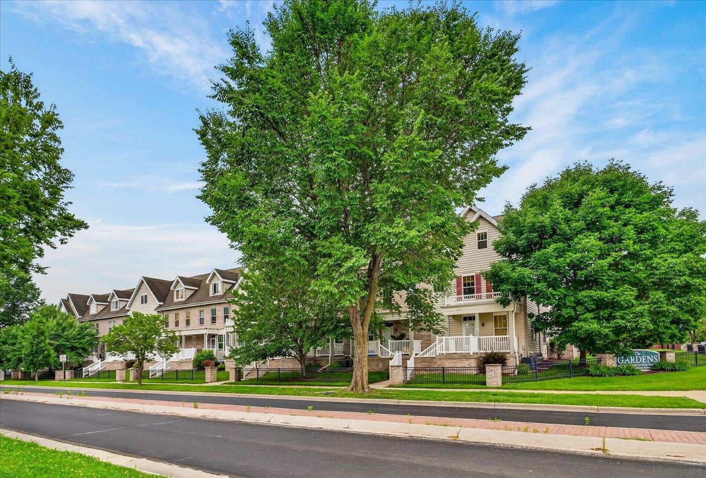 2779 Crinkle Root Drive, Fitchburg, WI 53711