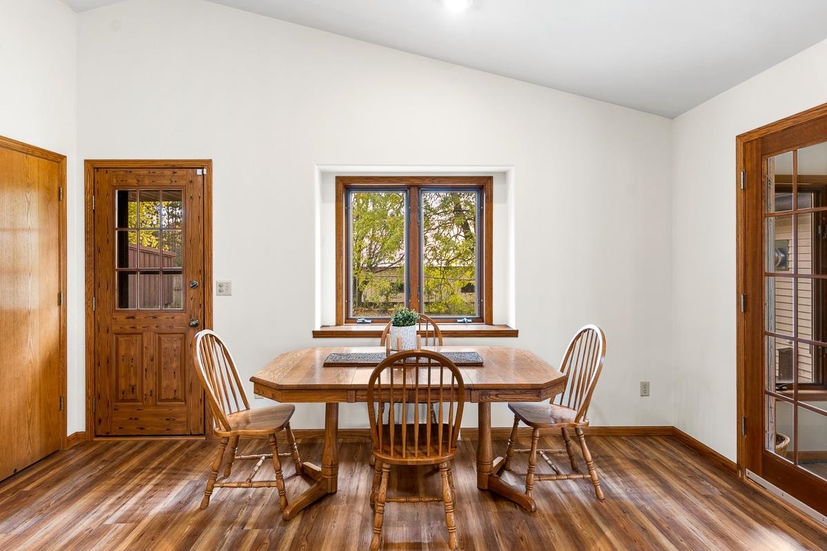 487 County Road Ff, Utica, WI 54964