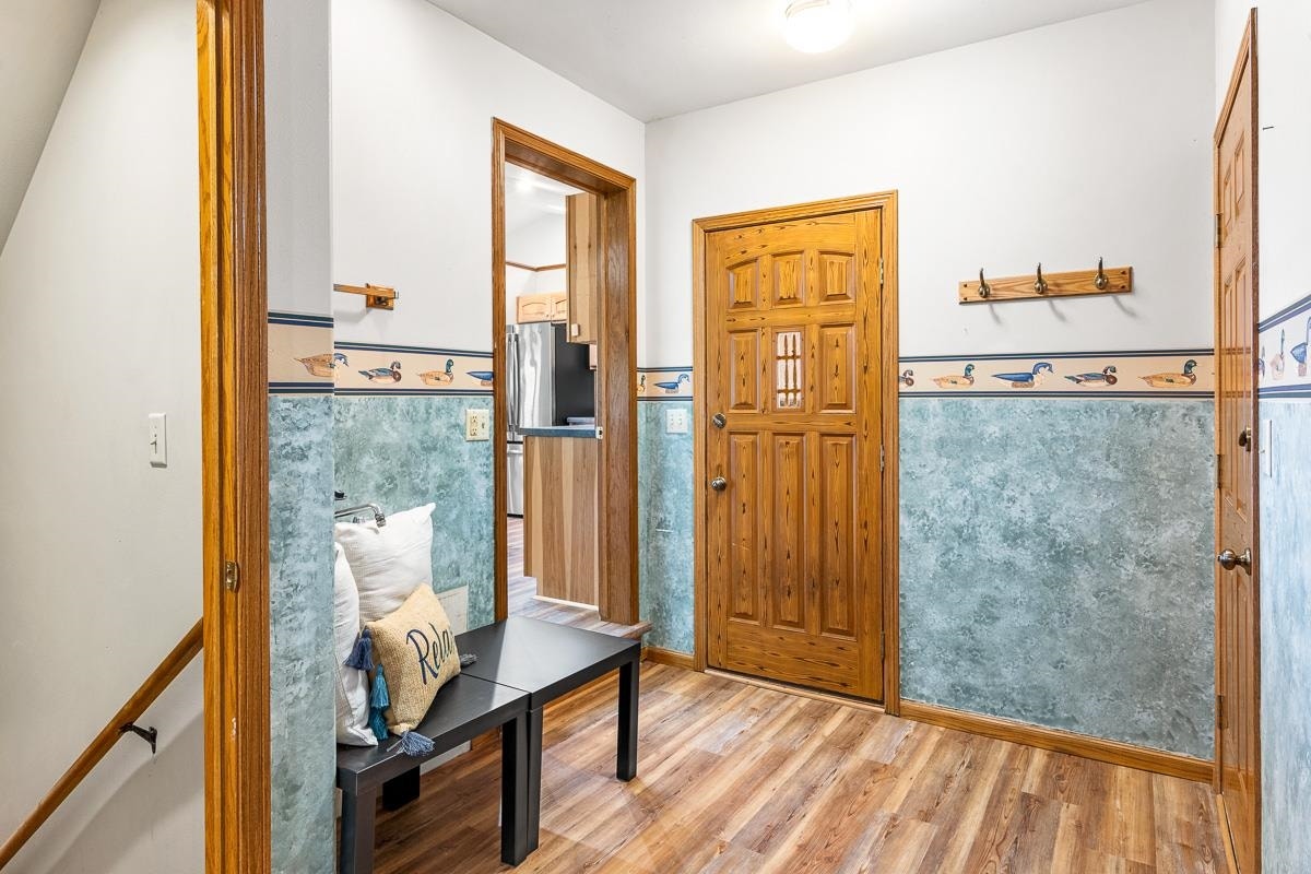 487 County Road Ff, Utica, WI 54964