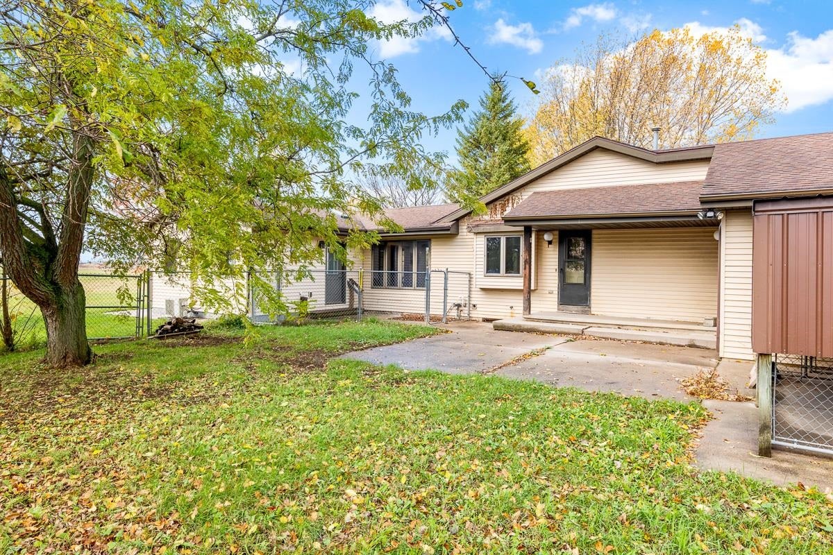 487 County Road Ff, Utica, WI 54964