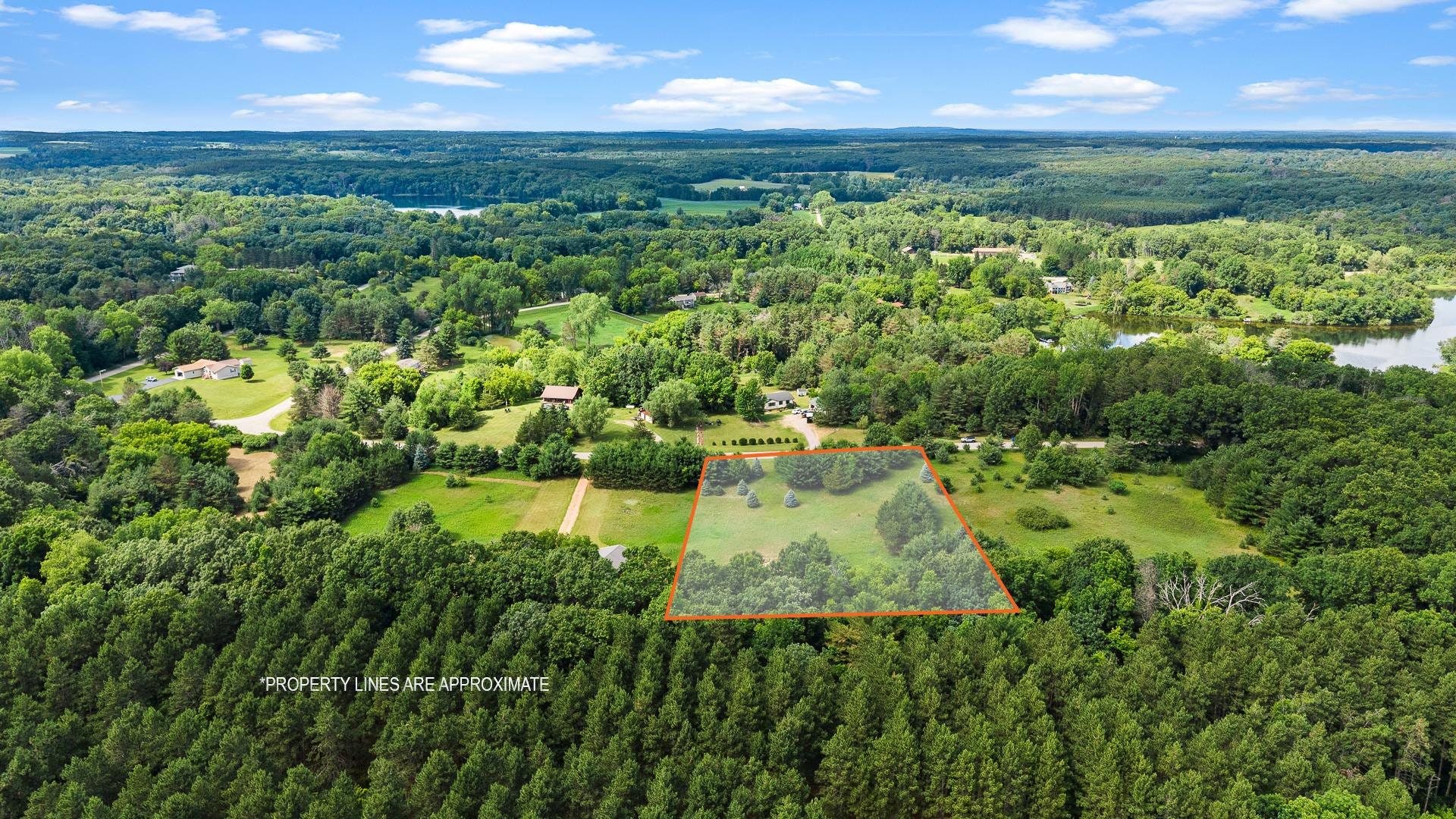 191 Fish Court, Jackson, WI 53952